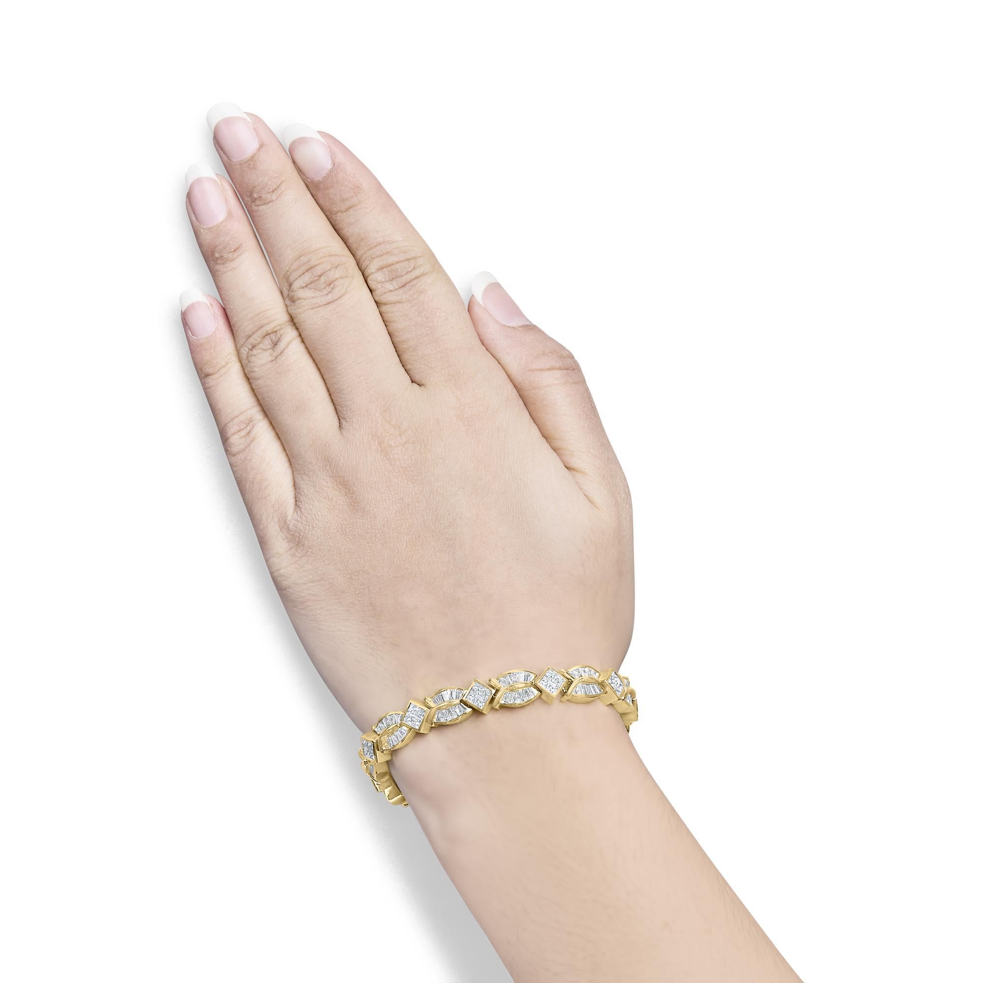 Taille princesse Bracelet à maillons torsadés géométriques en or jaune 14K 8 1/5 Cttw Diamond en vente