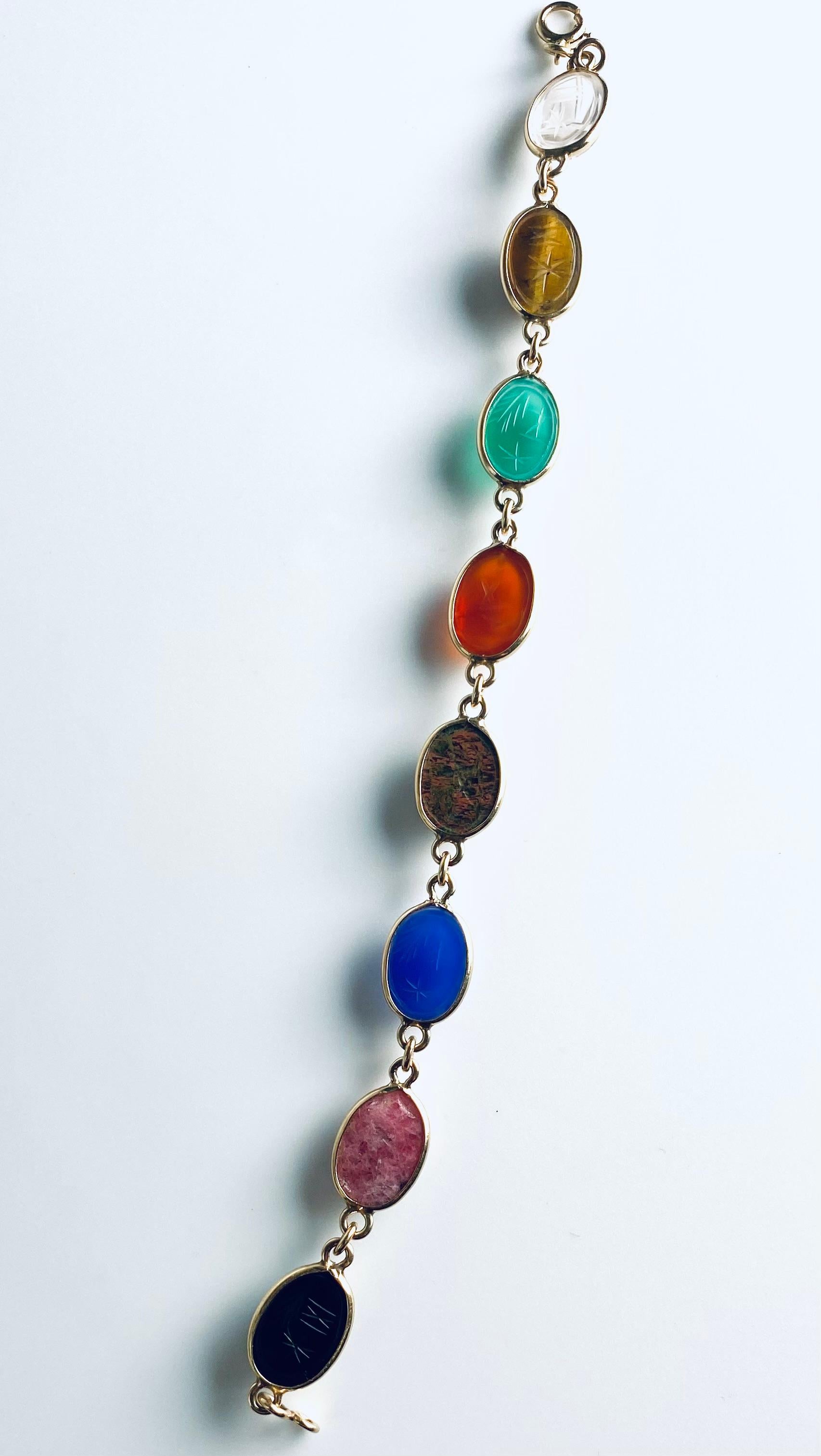 Contemporary 14K Yellow Gold 8 Bezel Set Multi Colored Carved Agates Scarab Bracelet