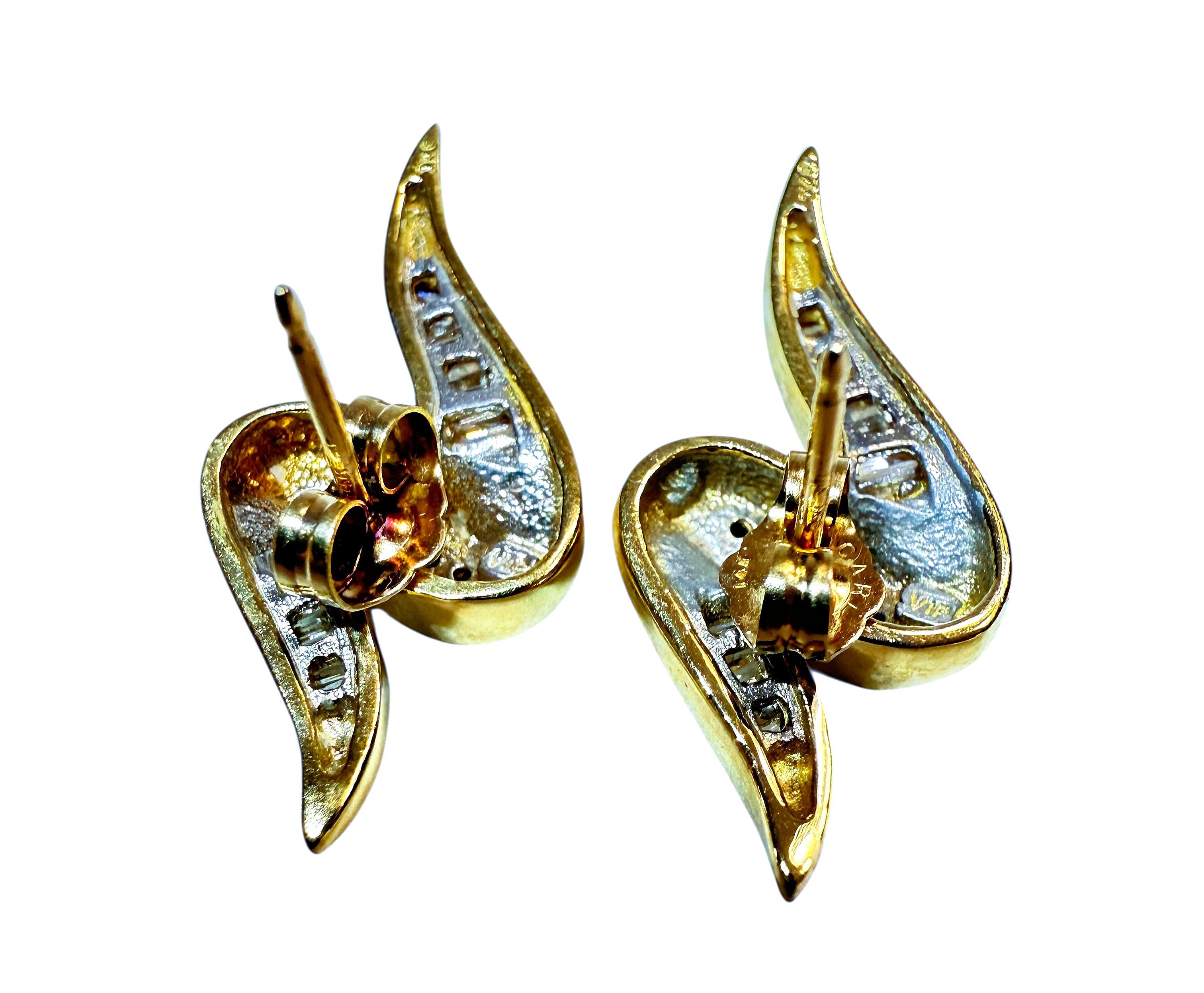 Art Deco 14K Yellow Gold .80 Carat Baguette & Brilliant Cut Diamond Abstract Post Earring For Sale