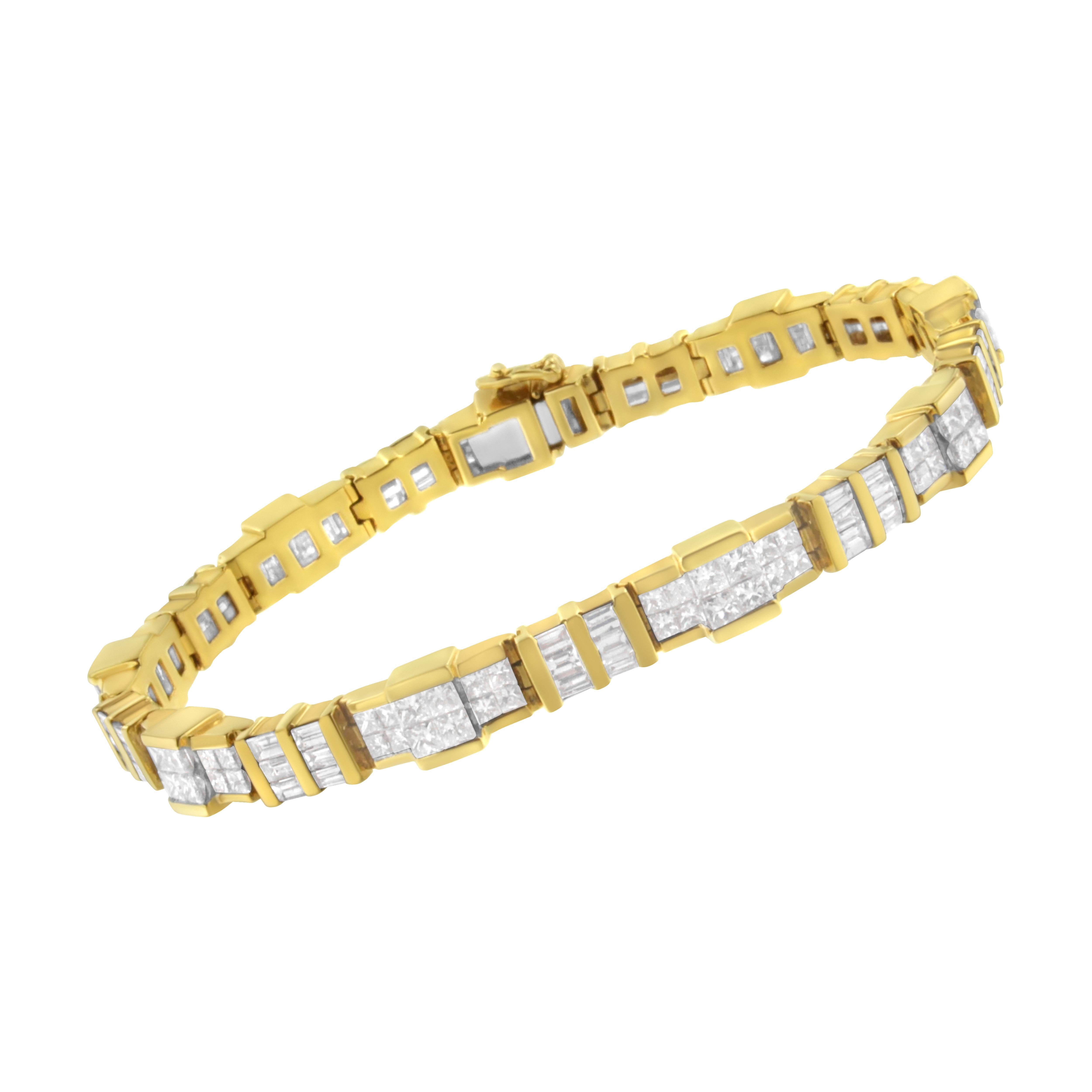 Modern 14k Yellow Gold 8.30 Carat Baguette and Princess-Cut Diamond Bracelet For Sale