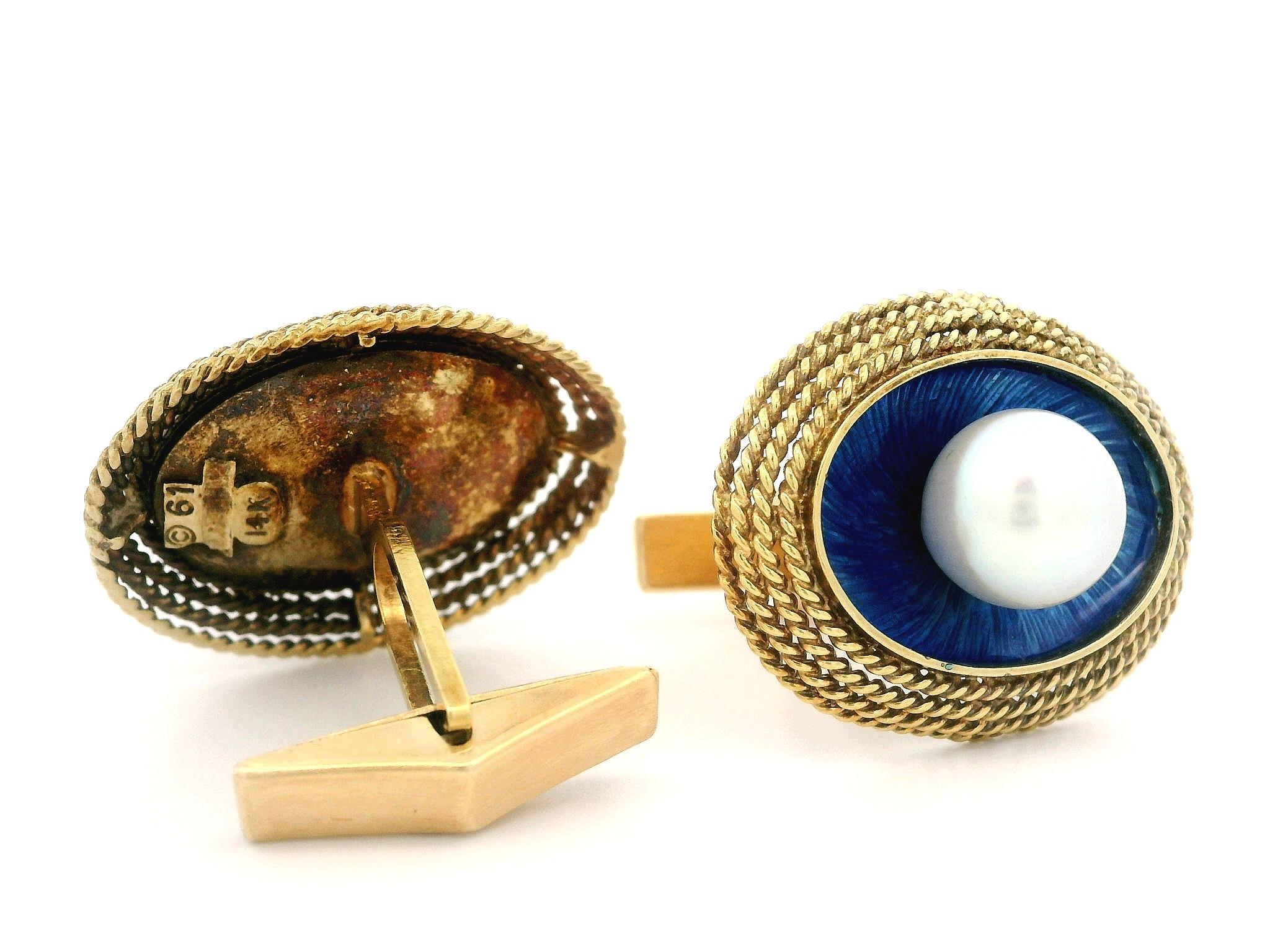 Uomo Gemelli ovali grandi in oro giallo 14k con perle da 8,8 mm e smalto blu a filo ritorto in vendita