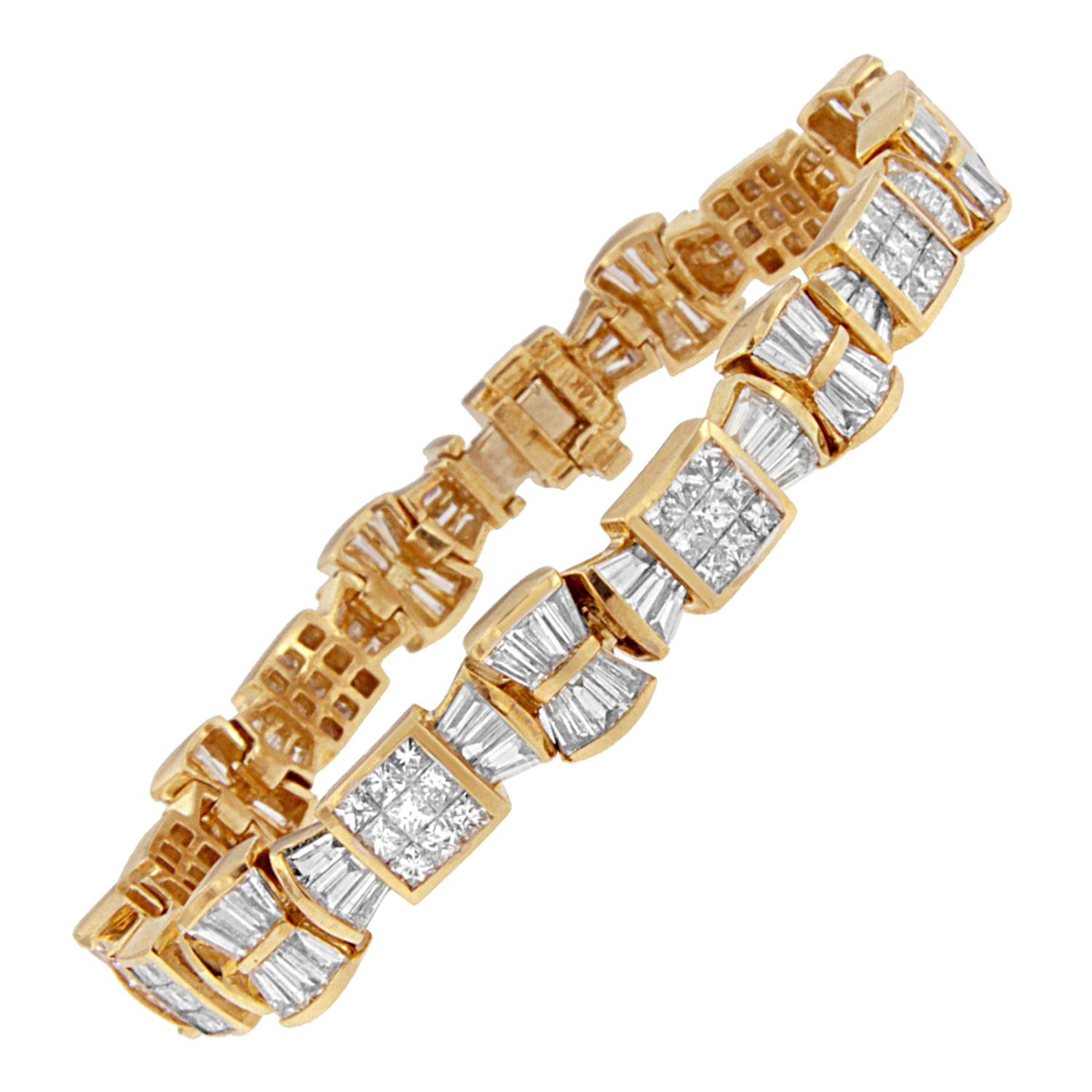 14k Yellow Gold 9 7/8 Carat Princess & Baguette Cut Diamond Love Bows Bracelet For Sale
