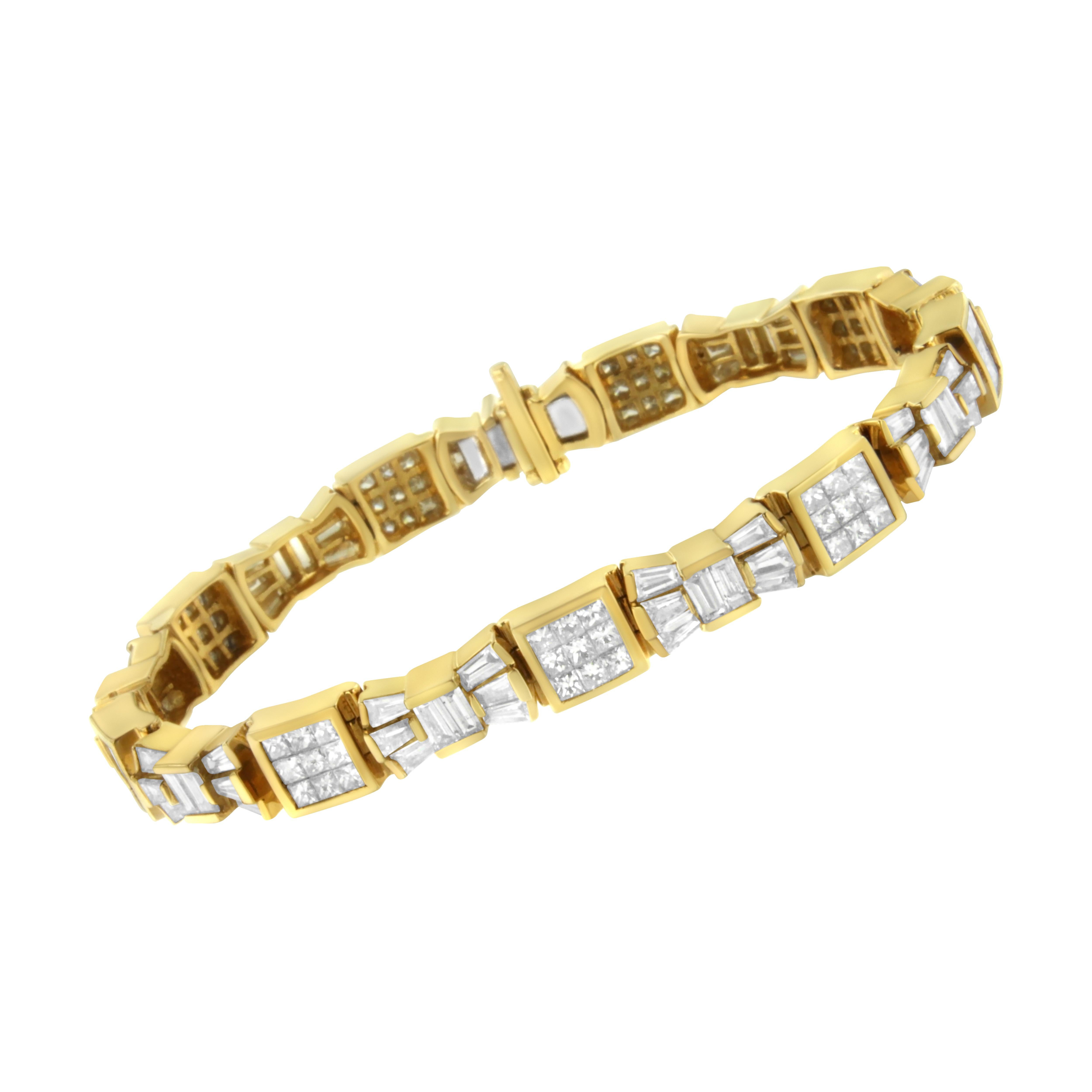 Contemporain Bracelet en or jaune 14 carats avec diamants taille princesse et baguette de 9,8 carats en vente