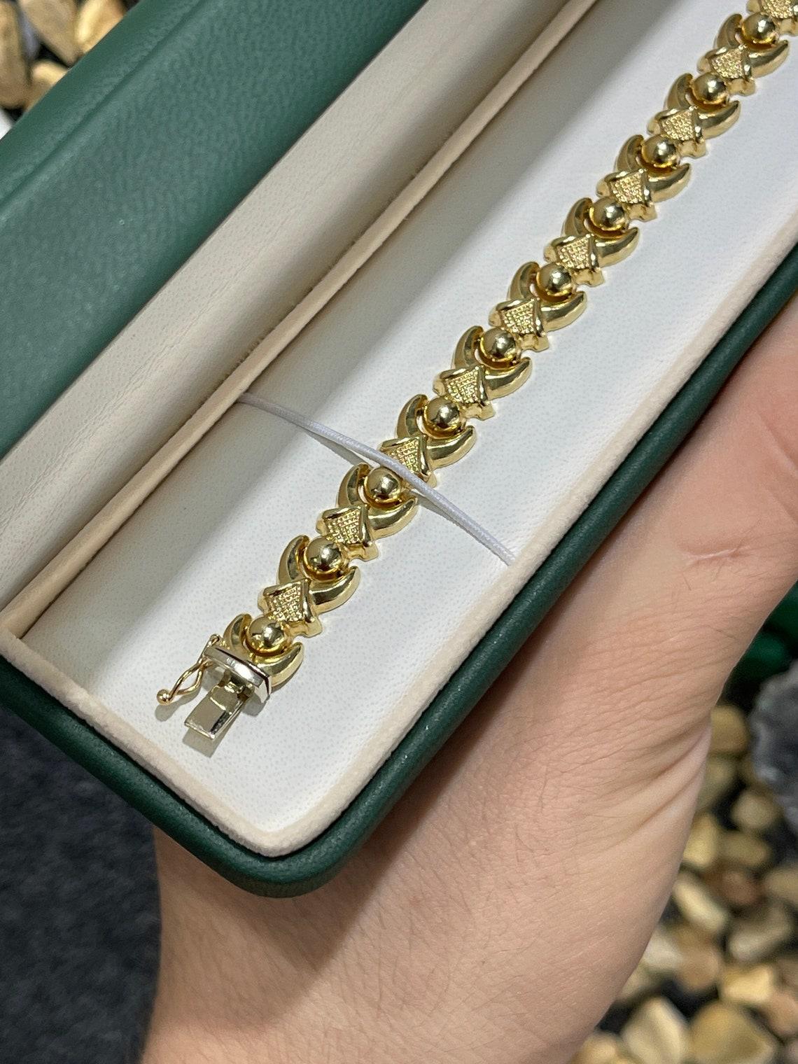 14K Yellow Gold 9.10mm Vintage Floral Bracelet – Solid Gold Elegant Women's For Sale 2