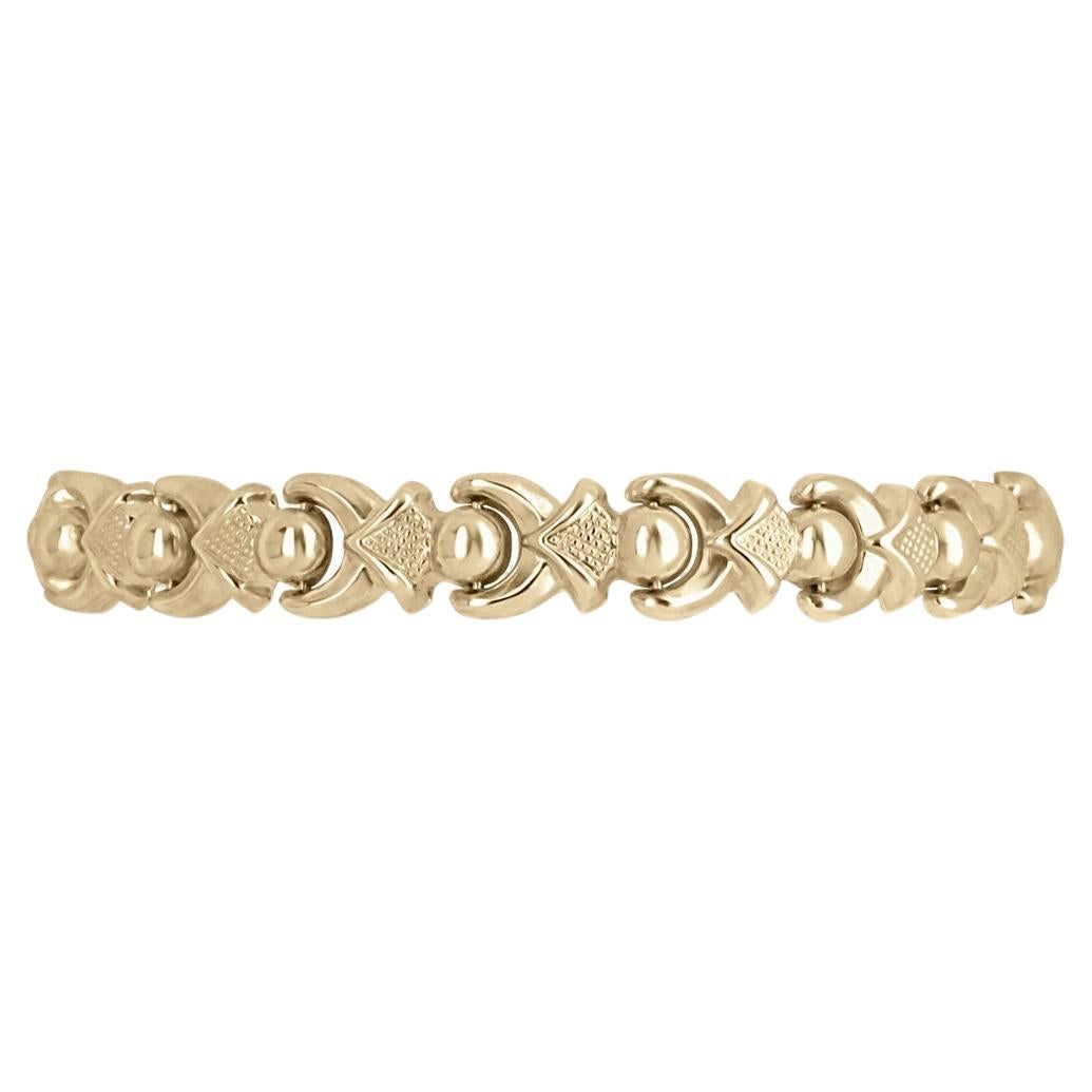 14K Yellow Gold 9.10mm Vintage Floral Bracelet – Solid Gold Elegant Women's For Sale