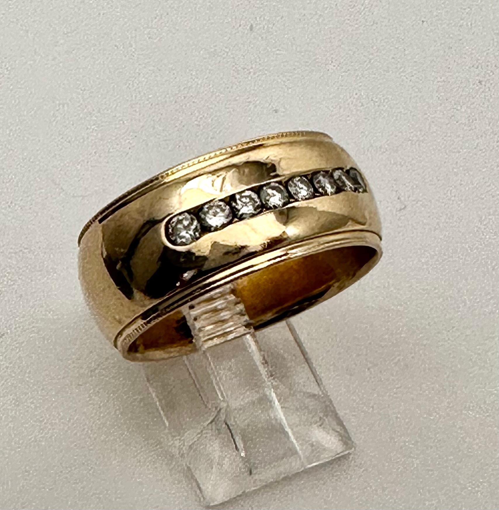 Round Cut 14k Yellow Gold ~ 9.5mm Wide Diamond Band Ring Size 10 For Sale