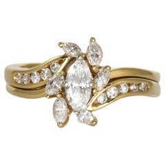 Verlobungsring aus 14 Karat Gelbgold mit akzentuiertem Marquise-Diamant