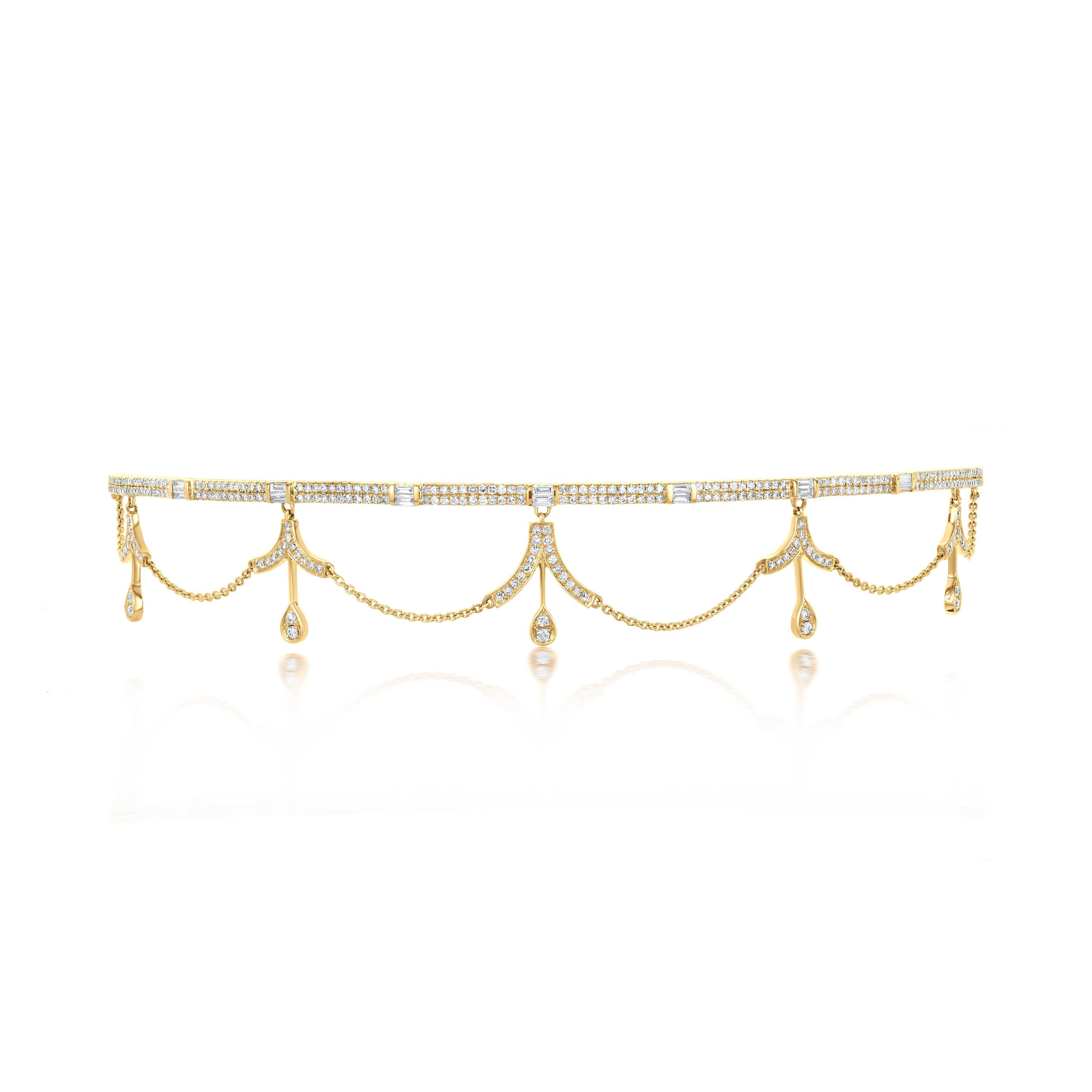 This beautiful choker necklace is made by Luxle in 14K Yellow gold with 322 round diamonds joined in a chain pattern with hanging pear shape droplets for a modern appeal. It has a lobster lock and an extended chain. The diamonds have a color grade