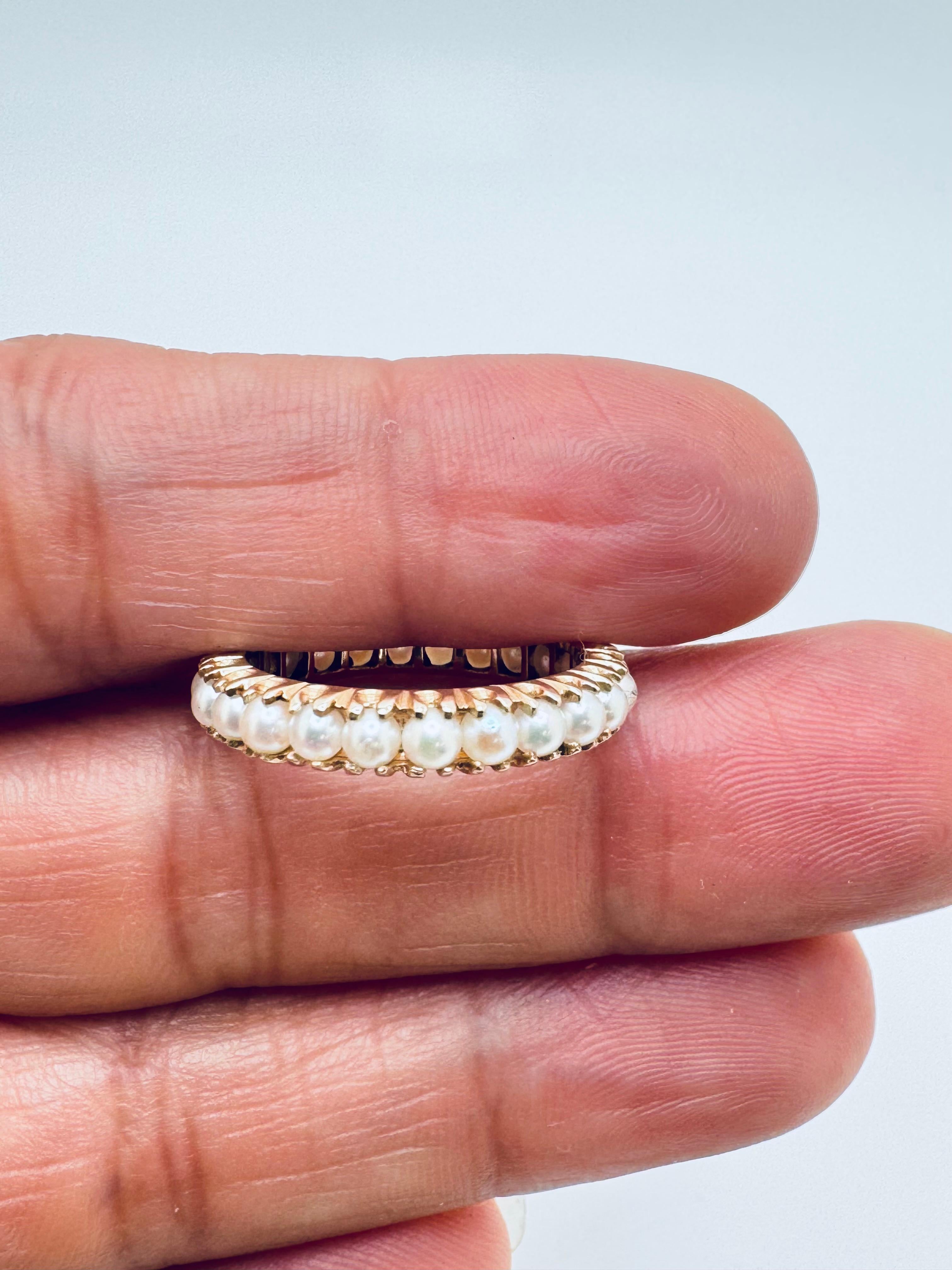 Bague en or jaune 14K avec perles d'Akoya - 24 perles serties, taille 6 en vente 3