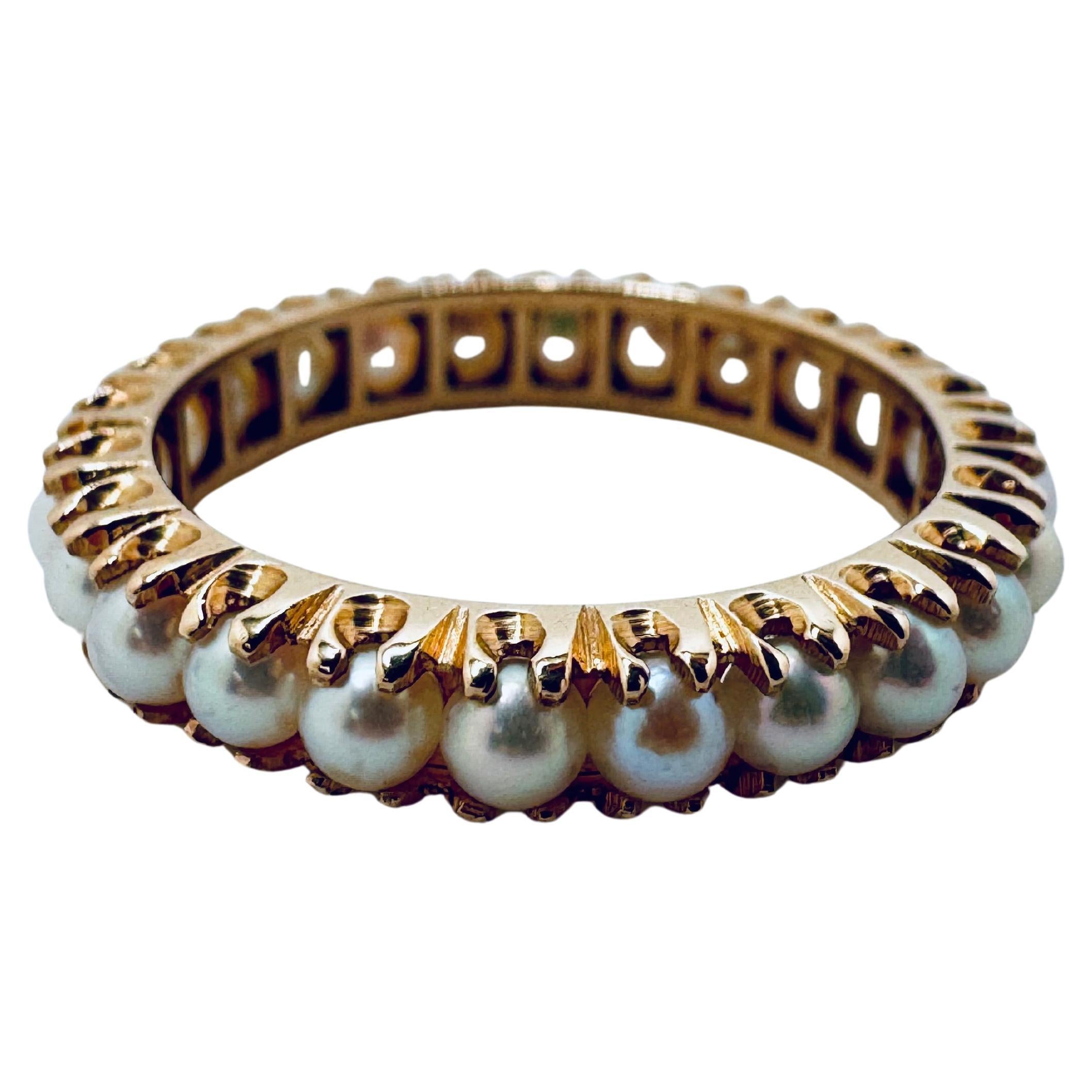 Anello a fascia con perle Akoya in oro giallo 14K - 24 perle incastonate, misura 6