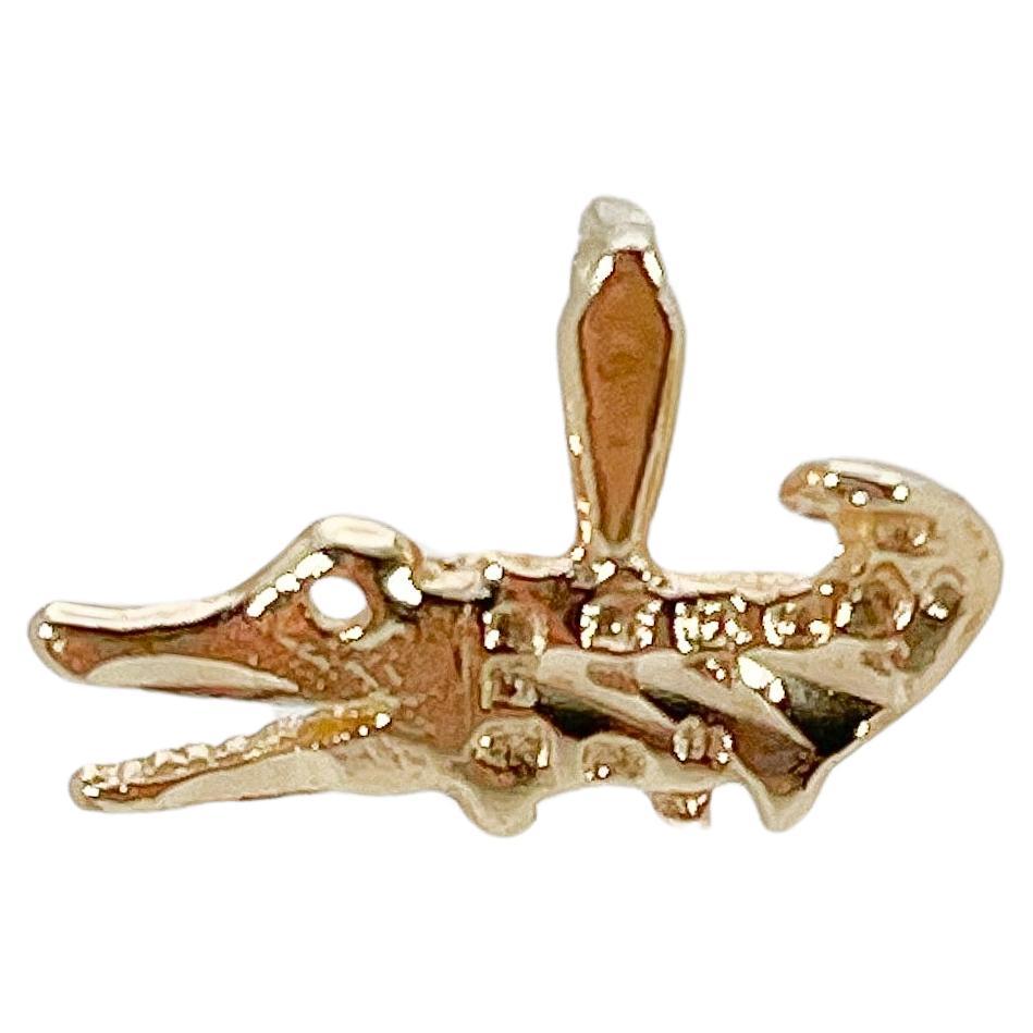 14K Yellow Gold Alligator Charm  For Sale