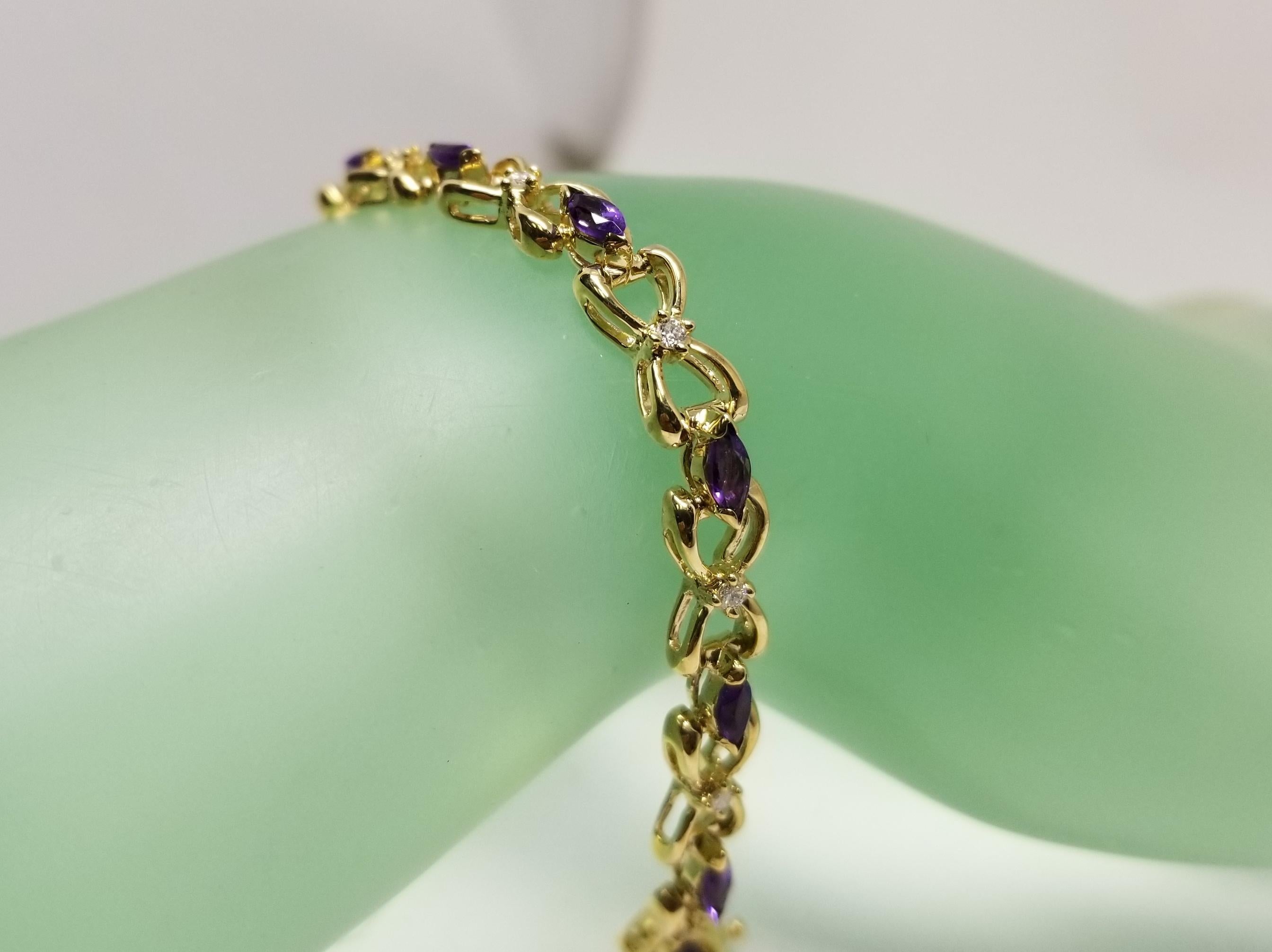 14 Karat Yellow Gold Amethyst and Diamond Bracelet In New Condition For Sale In Los Angeles, CA