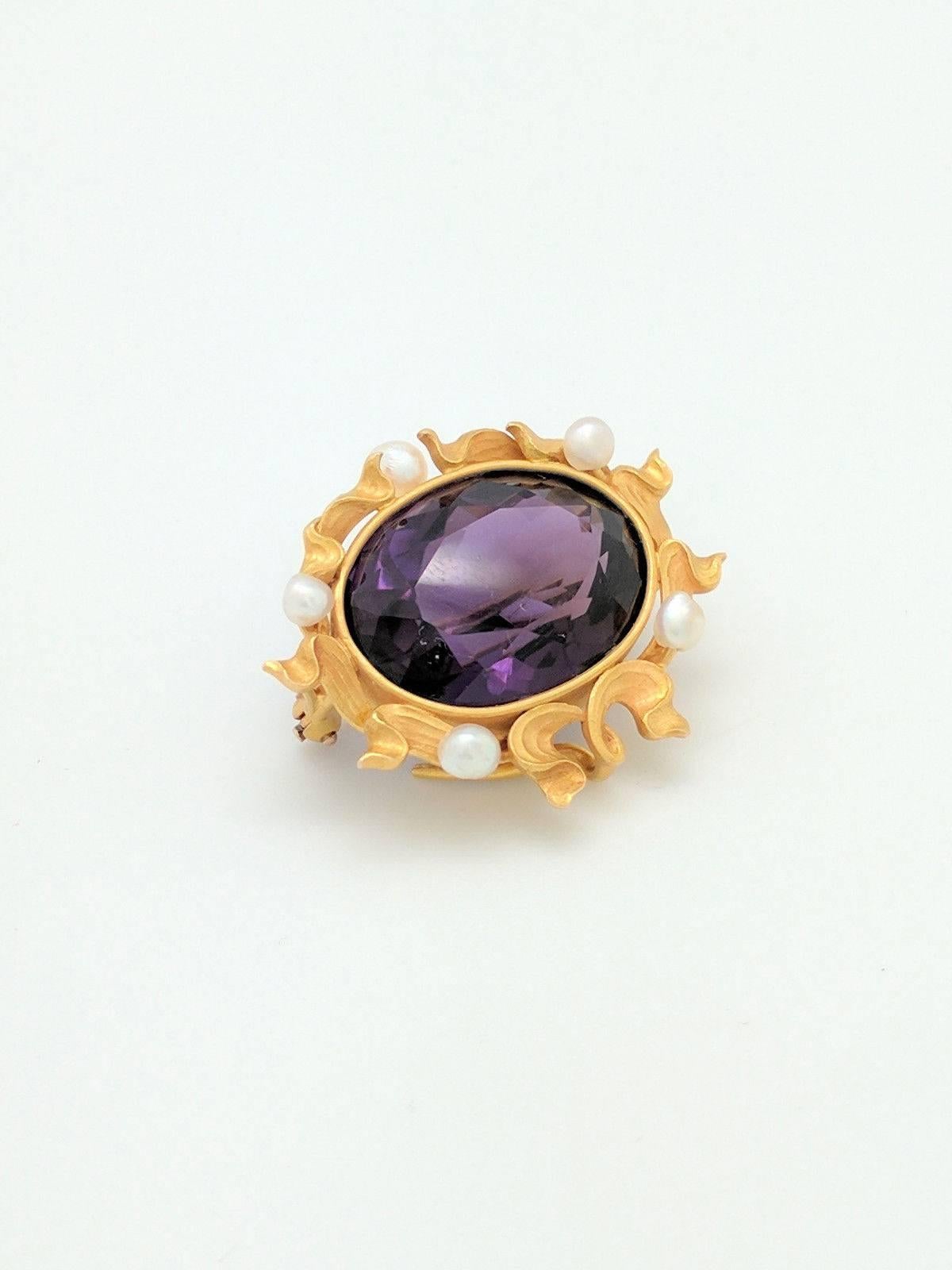 Art Deco 14 Karat Yellow Gold Amethyst and Seed Pearl Brooch Pin For Sale