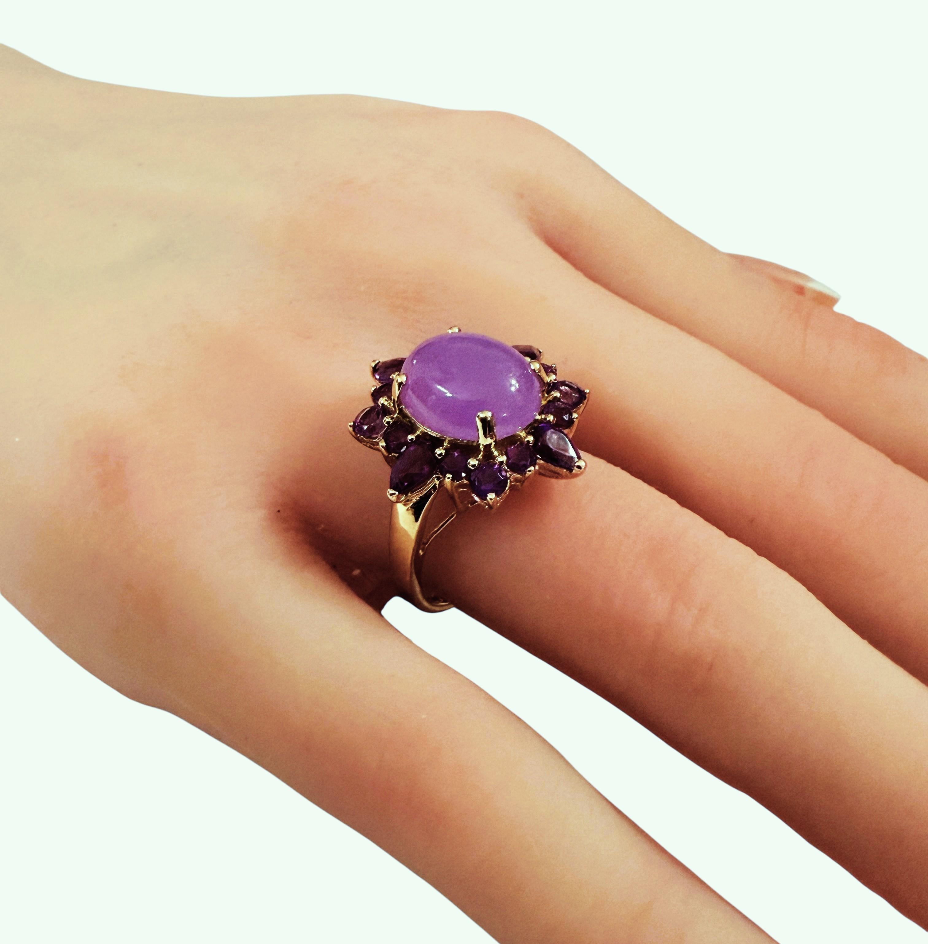 Anello con ametista cabochon e diamante da 4,65 carati in oro giallo 14K In condizioni ottime in vendita a Eagan, MN