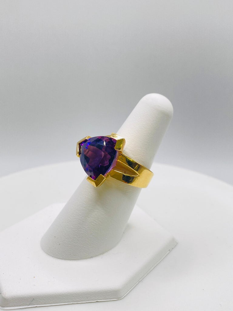 Trillion Cut 7.5 Carat Amethyst Yellow Gold Cocktail Ring For Sale