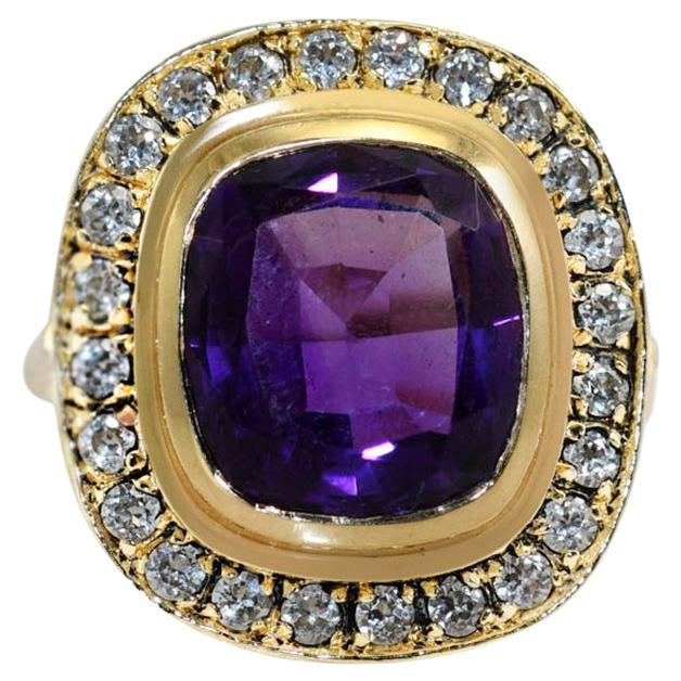 14K Yellow Gold Amethyst & CZs Ring-5.2gr For Sale