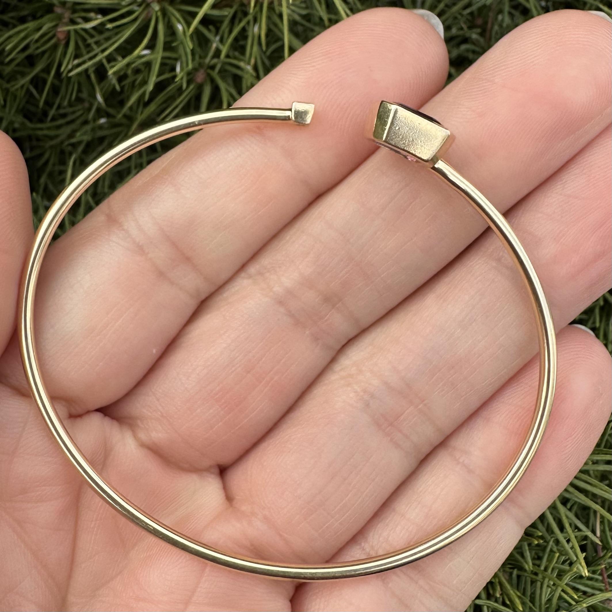 Bracelet manchette ouverte en or jaune 14k avec améthyste et diamant en vente 2