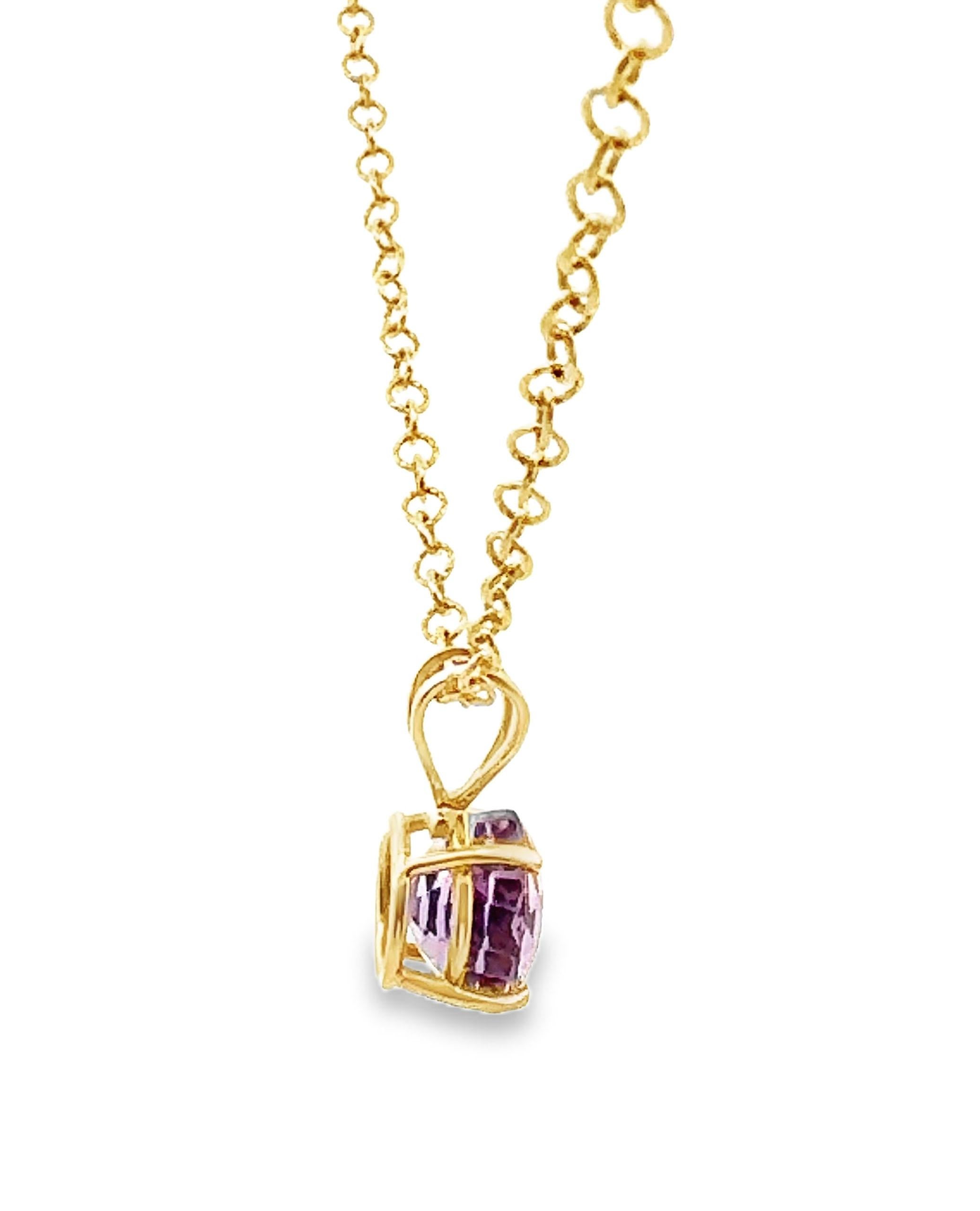 Round Cut 14K Yellow Gold Amethyst Pendant Necklace For Sale