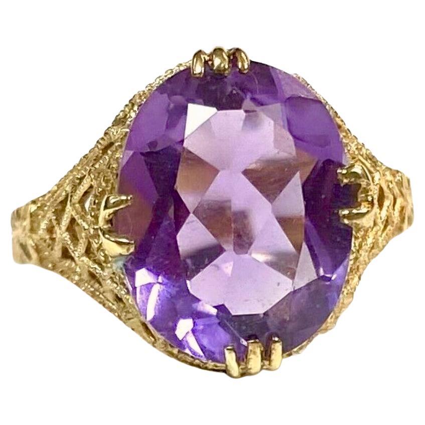 14K Yellow Gold Amethyst Ring Approximately 5 Carats For Sale