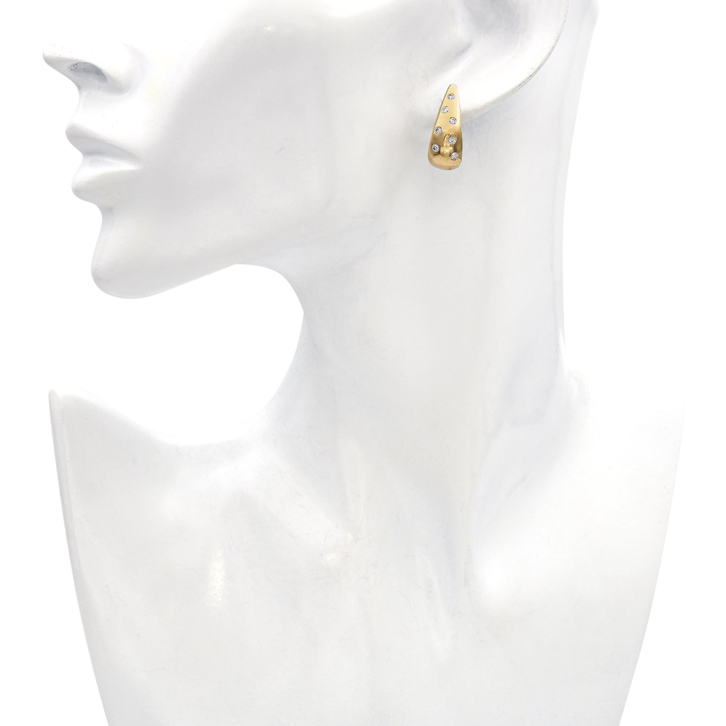 Taille ronde Boucles d'oreilles en or jaune 14k et diamant 0.40tcw en vente