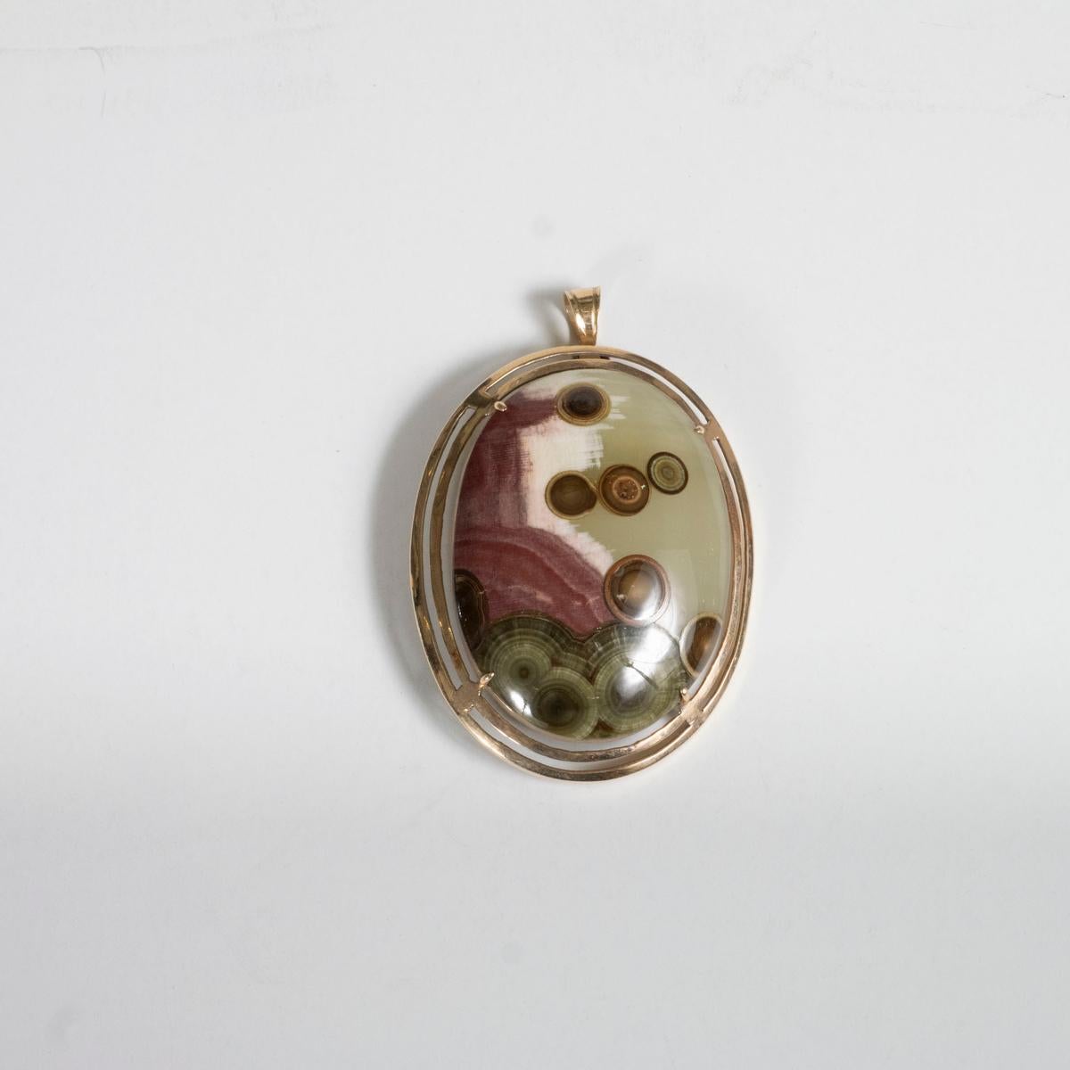 14K Yellow Gold and Agate Ladies' Ring and Brooch Set For Sale 3