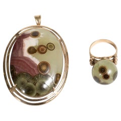14K Yellow Gold and Agate Ladies' Ring and Brooch Set