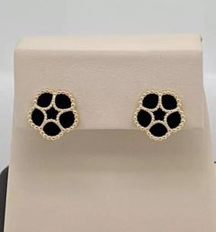 14K Yellow Gold and Black Onyx Flower Womens Stud Earrings