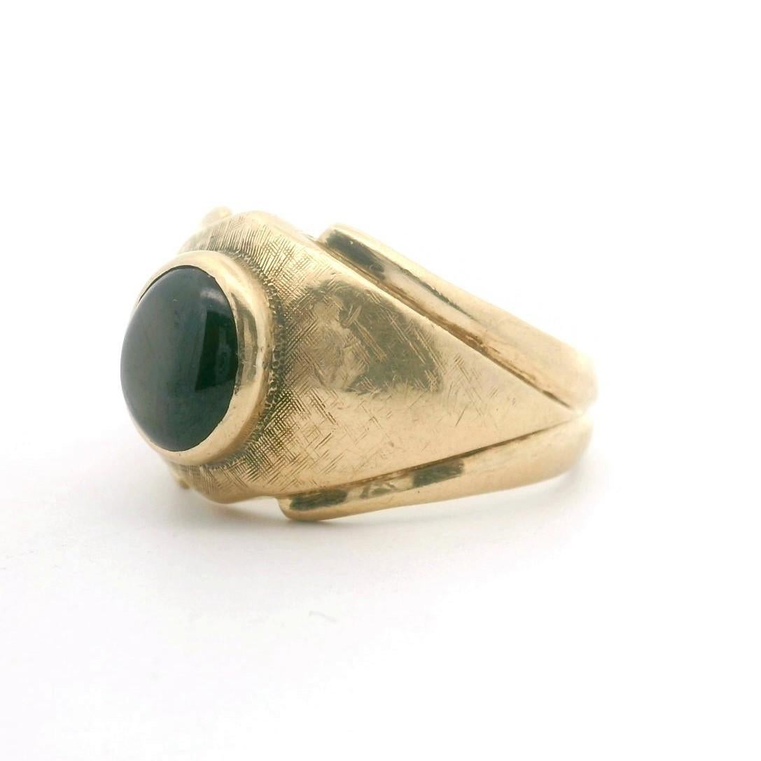 14k Gelbgold und schwarzer Sternsaphir 9,2 g Vintage-Ring Größe 9 (Cabochon)