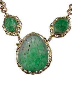 Collana con ciondolo in oro giallo 14 carati e giada intagliata #25329