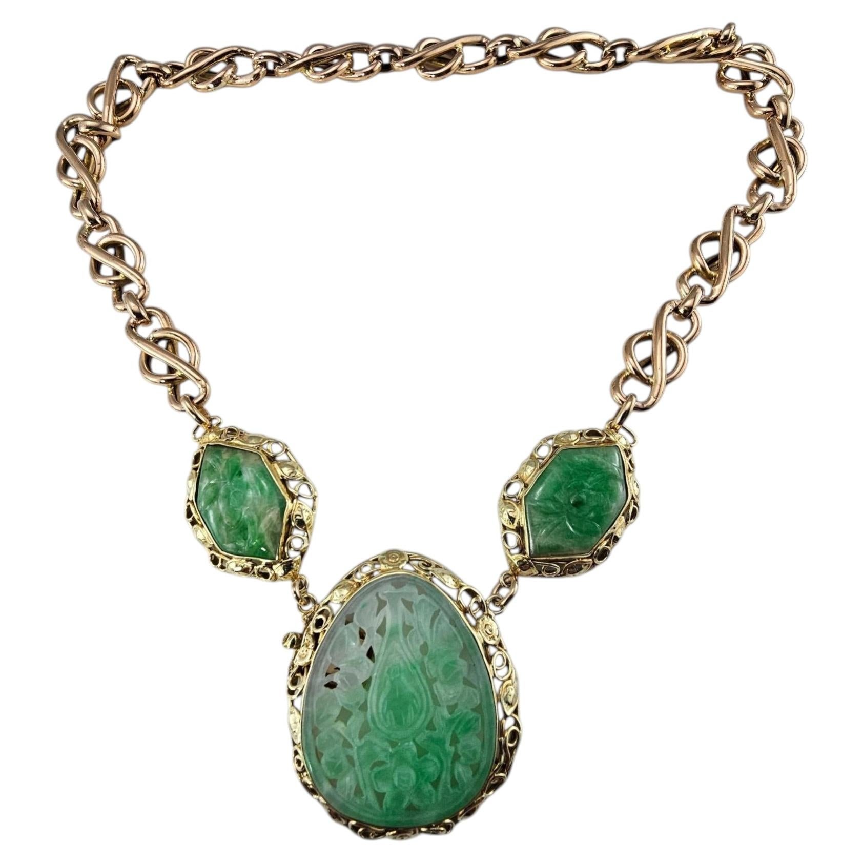 14K Yellow Gold and Carved Jade Pendant Necklace #25329