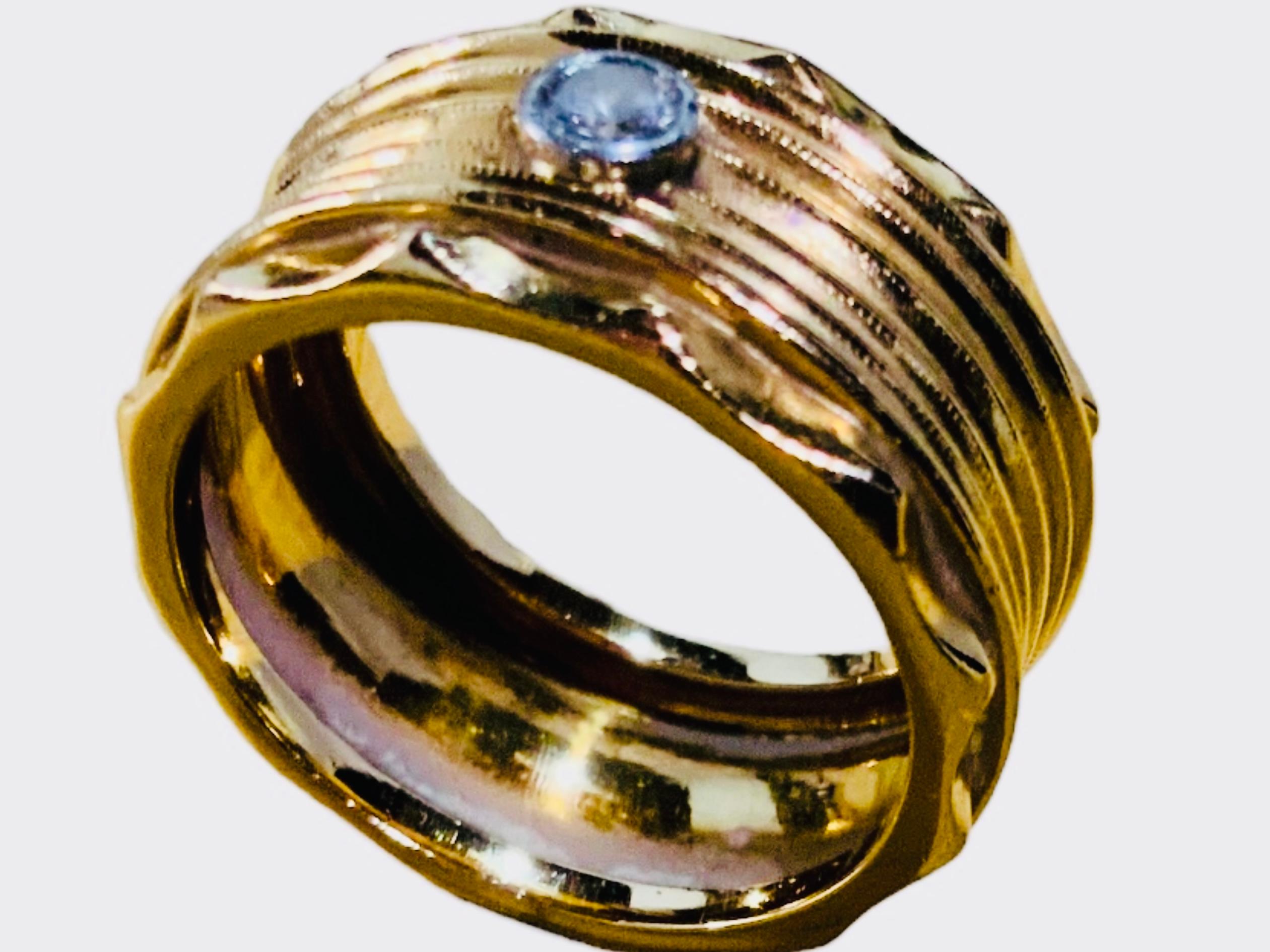  14 Karat Gelbgold und Diamant-Ring (Rundschliff) im Angebot