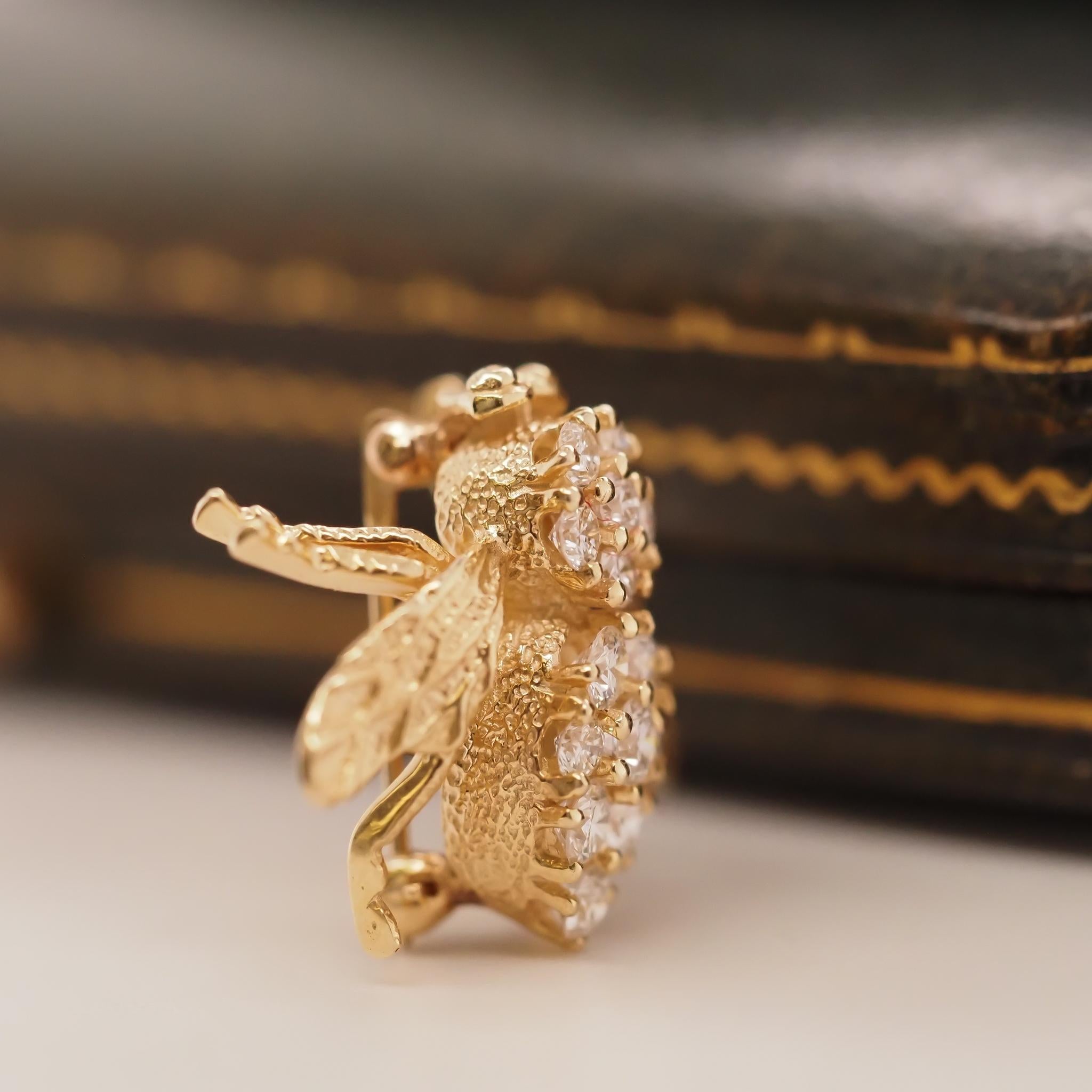 14K Gelbgold und Diamant Fliege Brosche Pin im Zustand „Gut“ im Angebot in Atlanta, GA