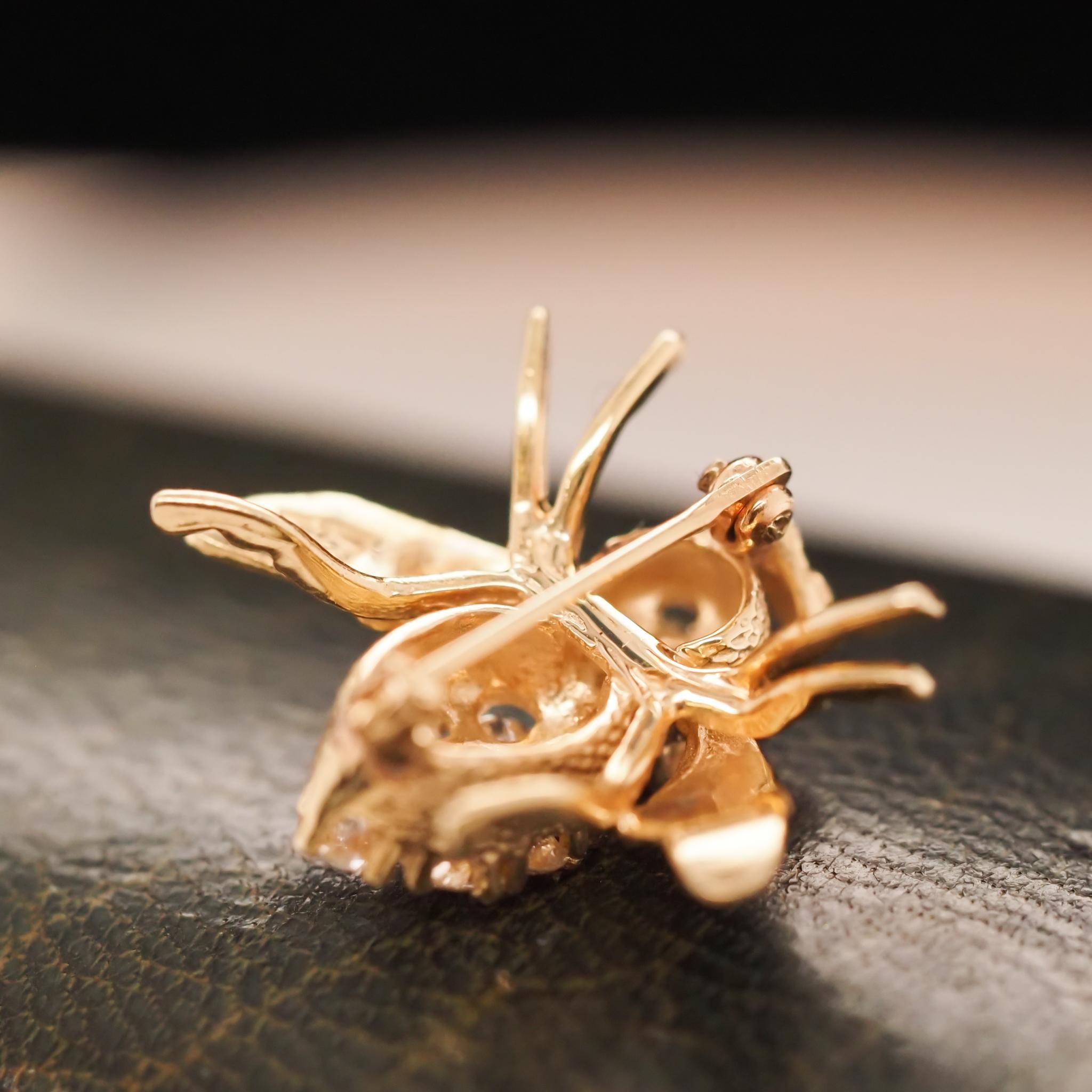 14K Yellow Gold and Diamond Fly Brooch Pin For Sale 2
