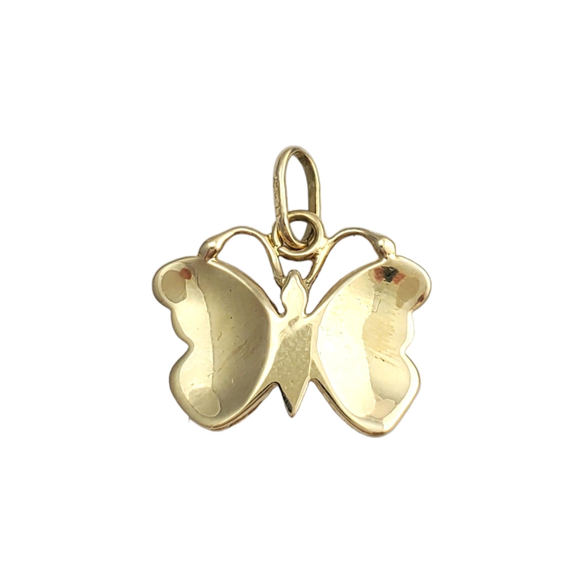 Vintage 14 karat gelbgold schmetterling anhänger -

Dieser hübsche Schmetterlingsanhänger ist ein zartes Symbol für Anmut und Erneuerung und ist in wunderschön detailliertem 14K Gelbgold gefasst.

Größe: 14,5 mm x 18,79 mm

Gestempelt: 14K

Gewicht:
