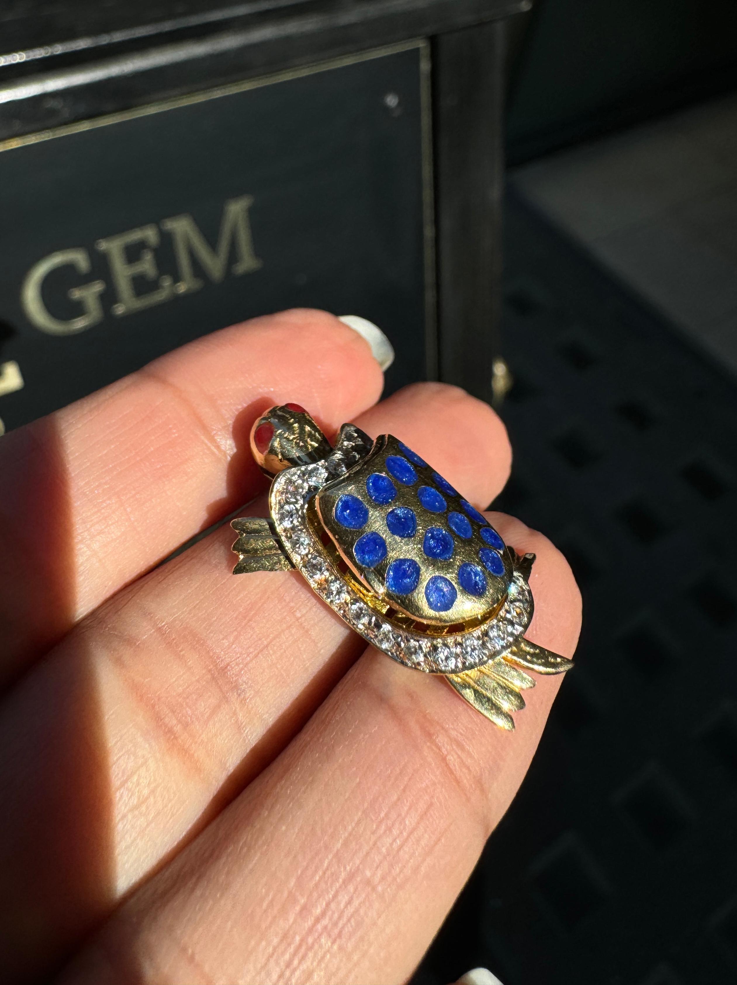 Breloque en or jaune 14K et émail pour tortue mobile avec compartiment à charnière caché en vente 1