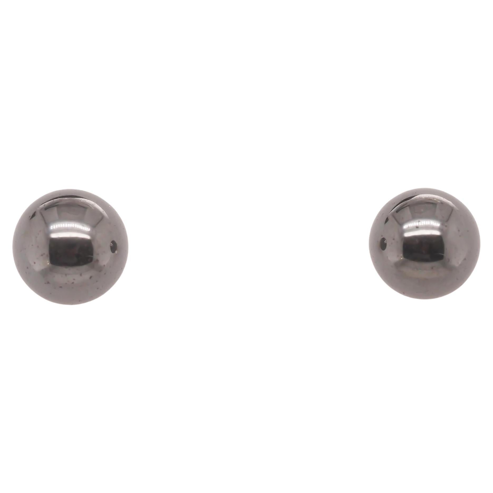 14K Yellow Gold and Hematite Vintage Earrings For Sale