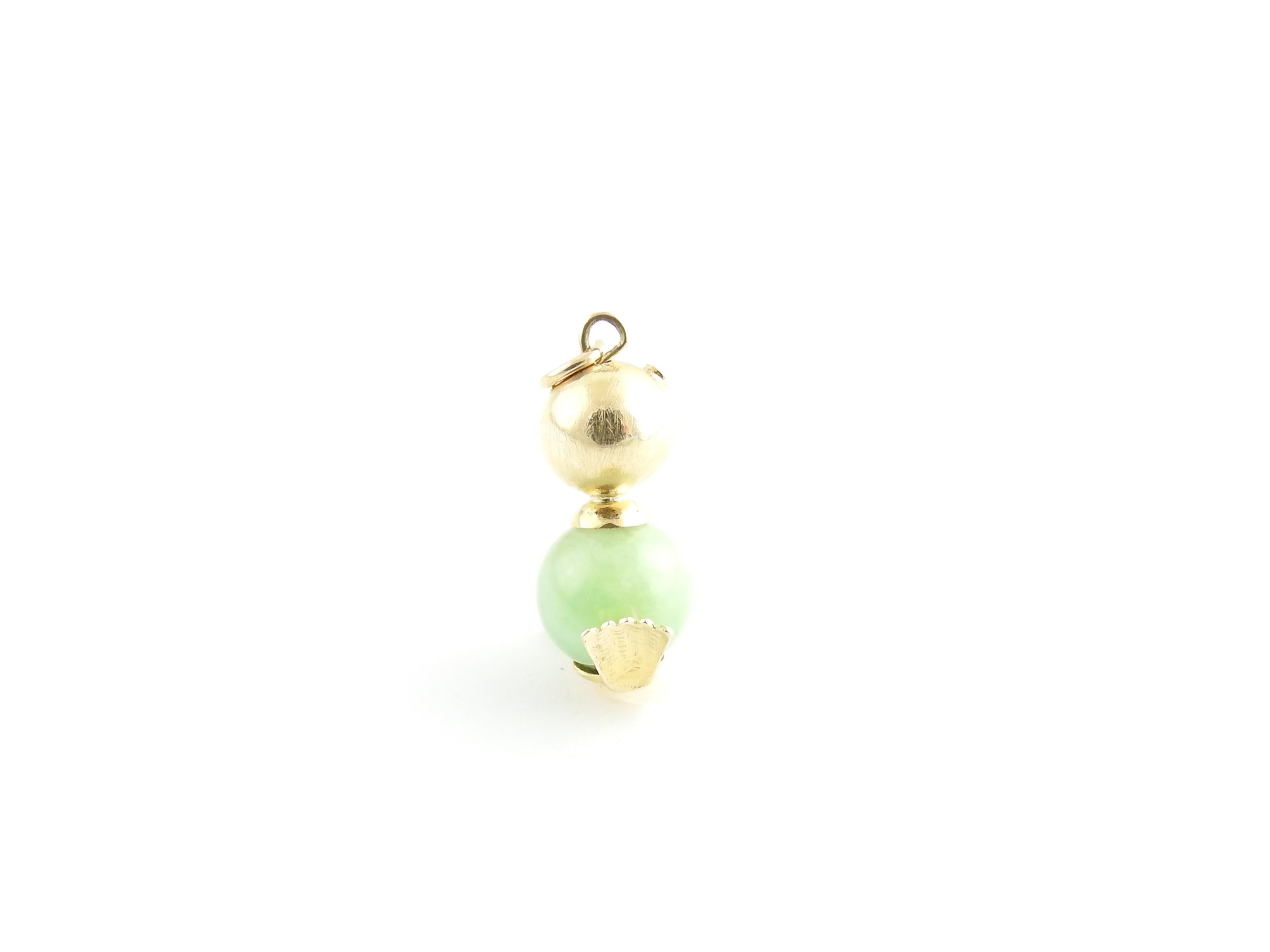 14 Karat Yellow Gold and Jade Duck Charm / Pendant In Good Condition In Washington Depot, CT