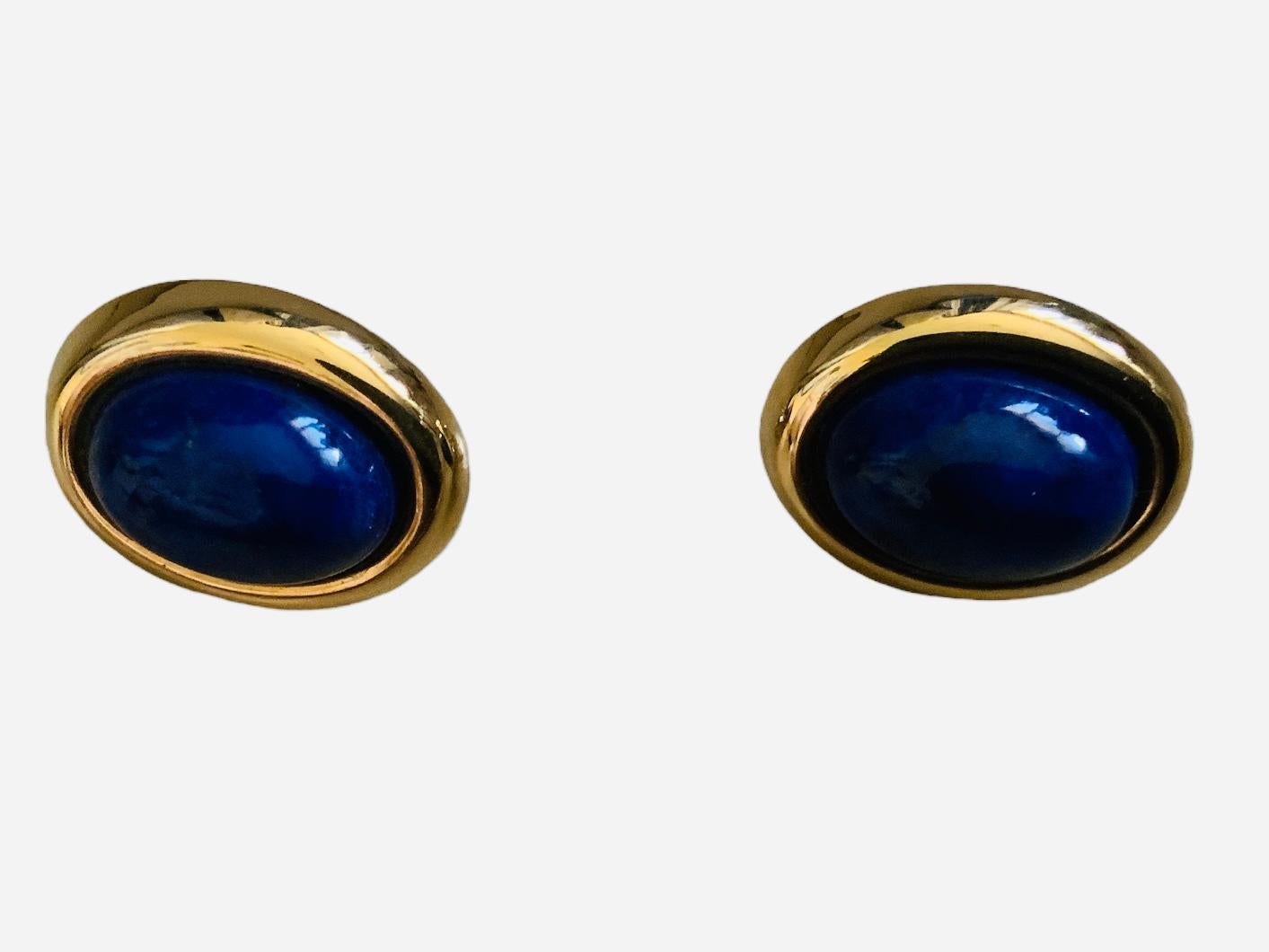 14K Yellow Gold And Lapis Lazuli Pair Of Clip Earrings  For Sale 2