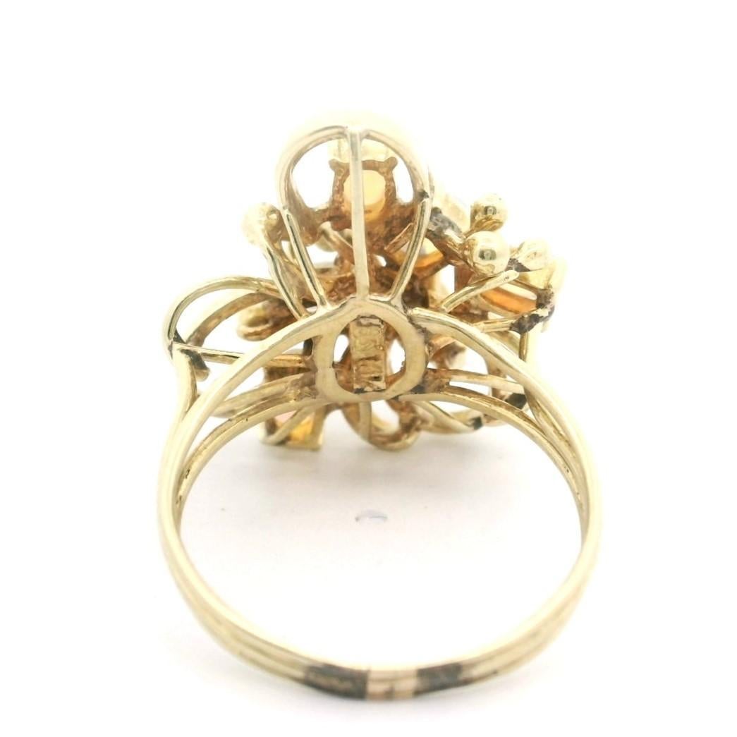 14k Gelbgold und Opal 5,5g Damen-Blumenring Größe 6,25 im Zustand „Gut“ in Guilford, CT