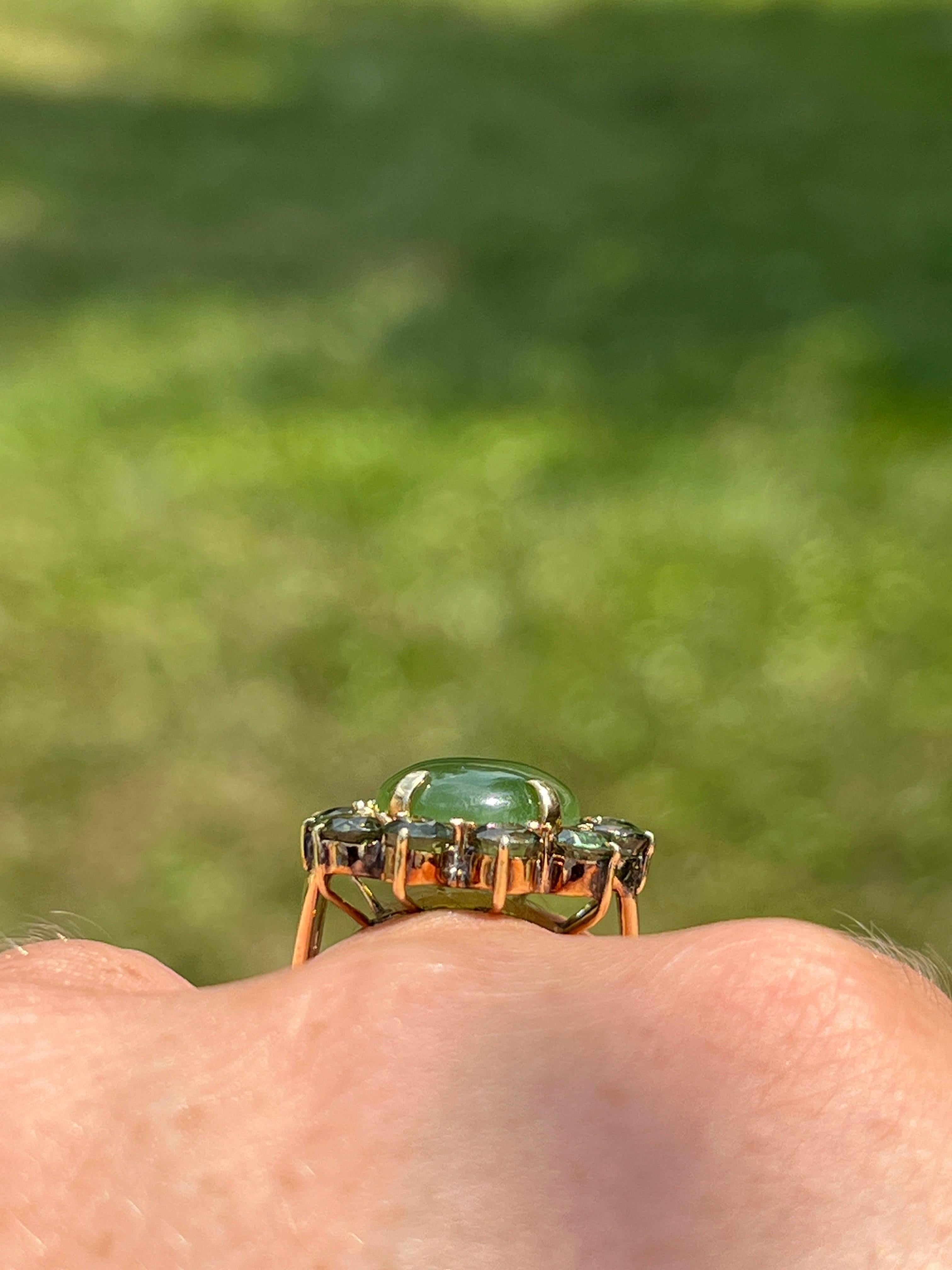 14k Yellow Gold and Oval Nephrite Jade and Green Sapphire Ring For Sale 5
