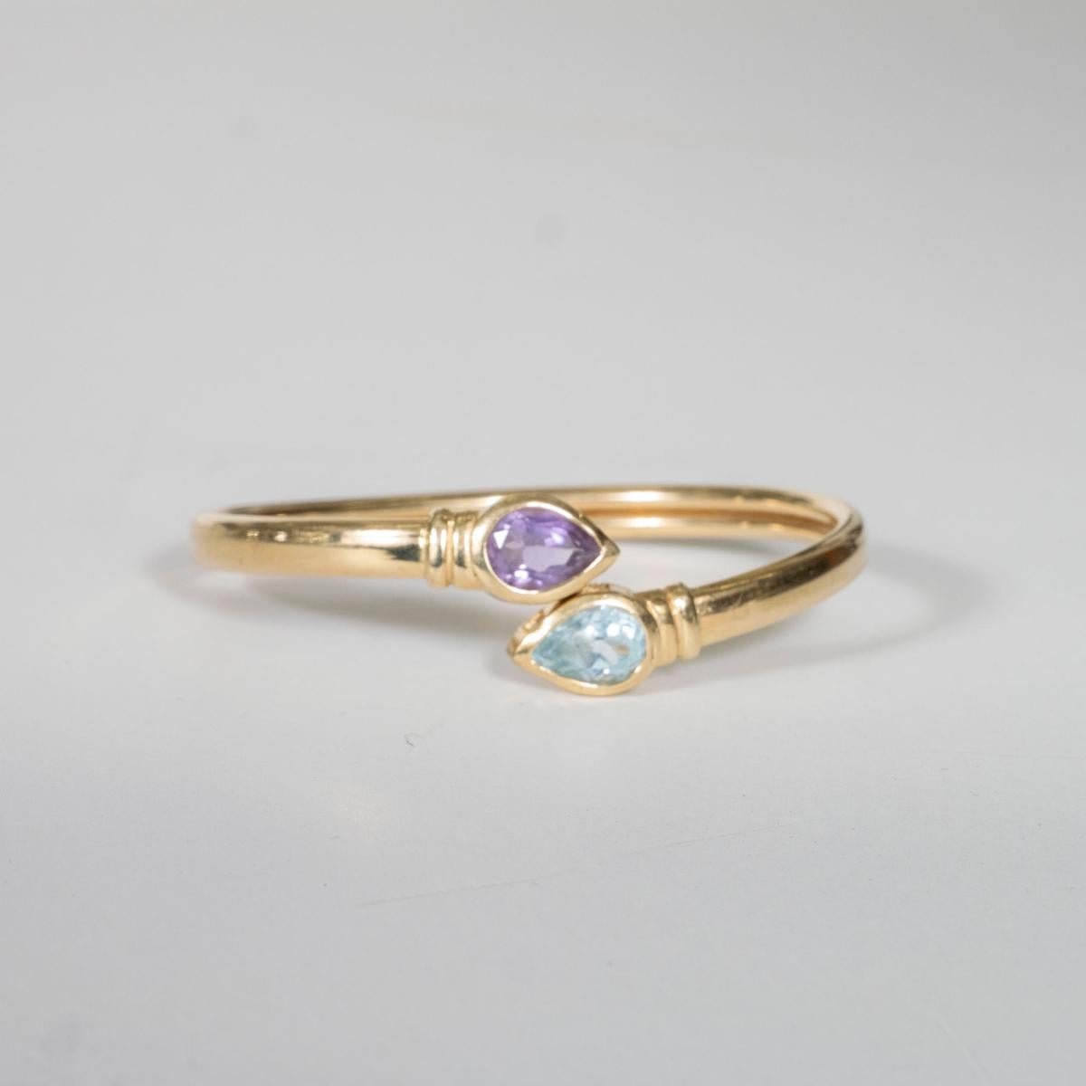 Modern 14K Yellow Gold and Semi-Precious Stone Bracelet For Sale