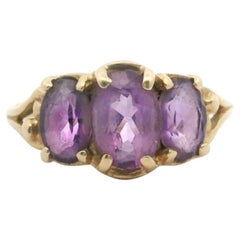 14k Gelbgold und Amethyst-Ring mit drei Steinen, Größe 6,25