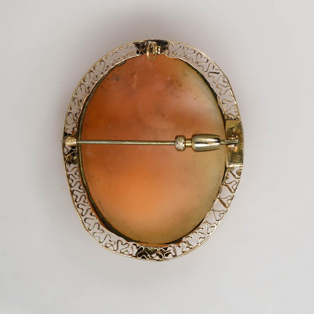 14k Yellow Gold Antique Shell Cameo Brooch, 13g In Good Condition In Laguna Beach, CA