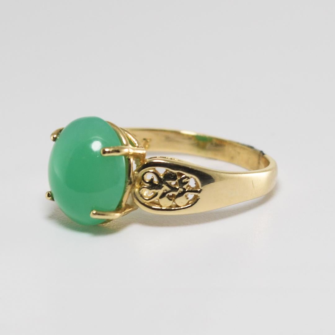 14K Yellow Gold Apple Green Chrysoprase Ring For Sale 1