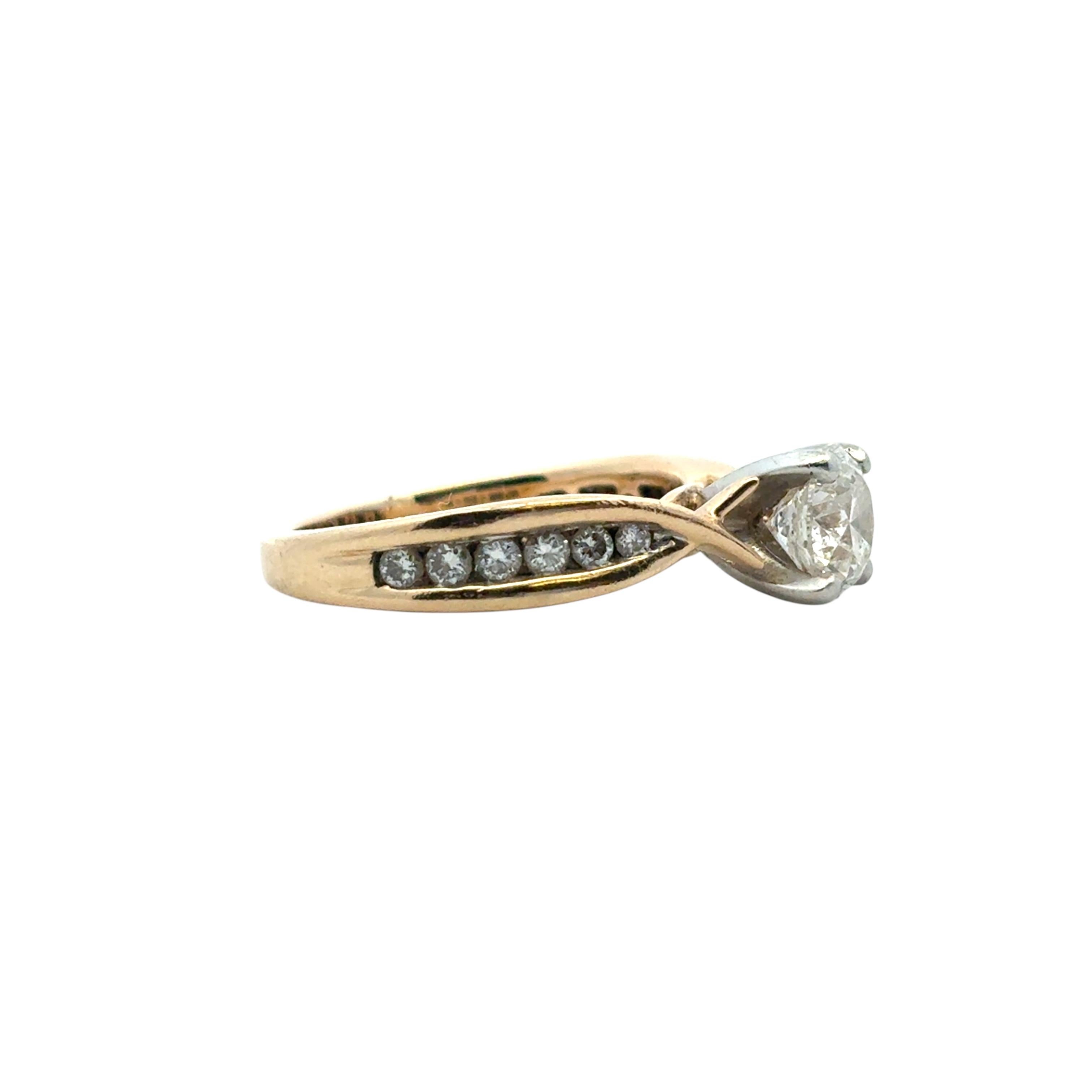 Bague de fiançailles en or jaune 14 carats avec diamant rond naturel d'environ 0,90 carat en vente 7
