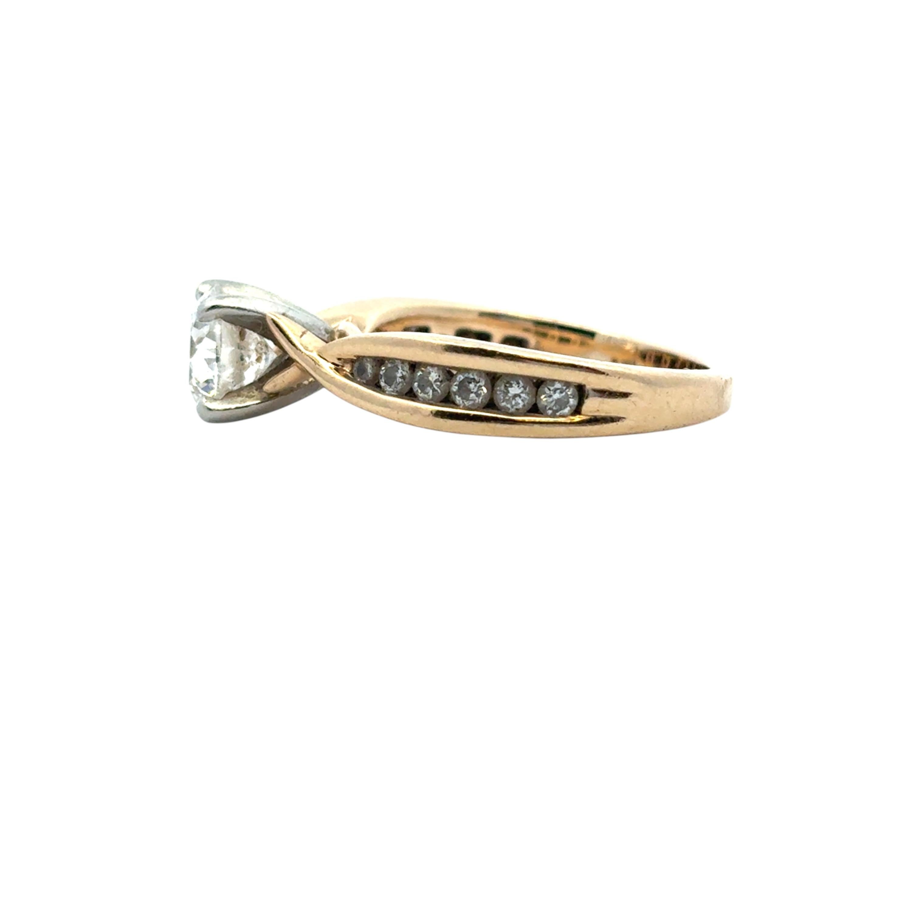 Bague de fiançailles en or jaune 14 carats avec diamant rond naturel d'environ 0,90 carat en vente 13