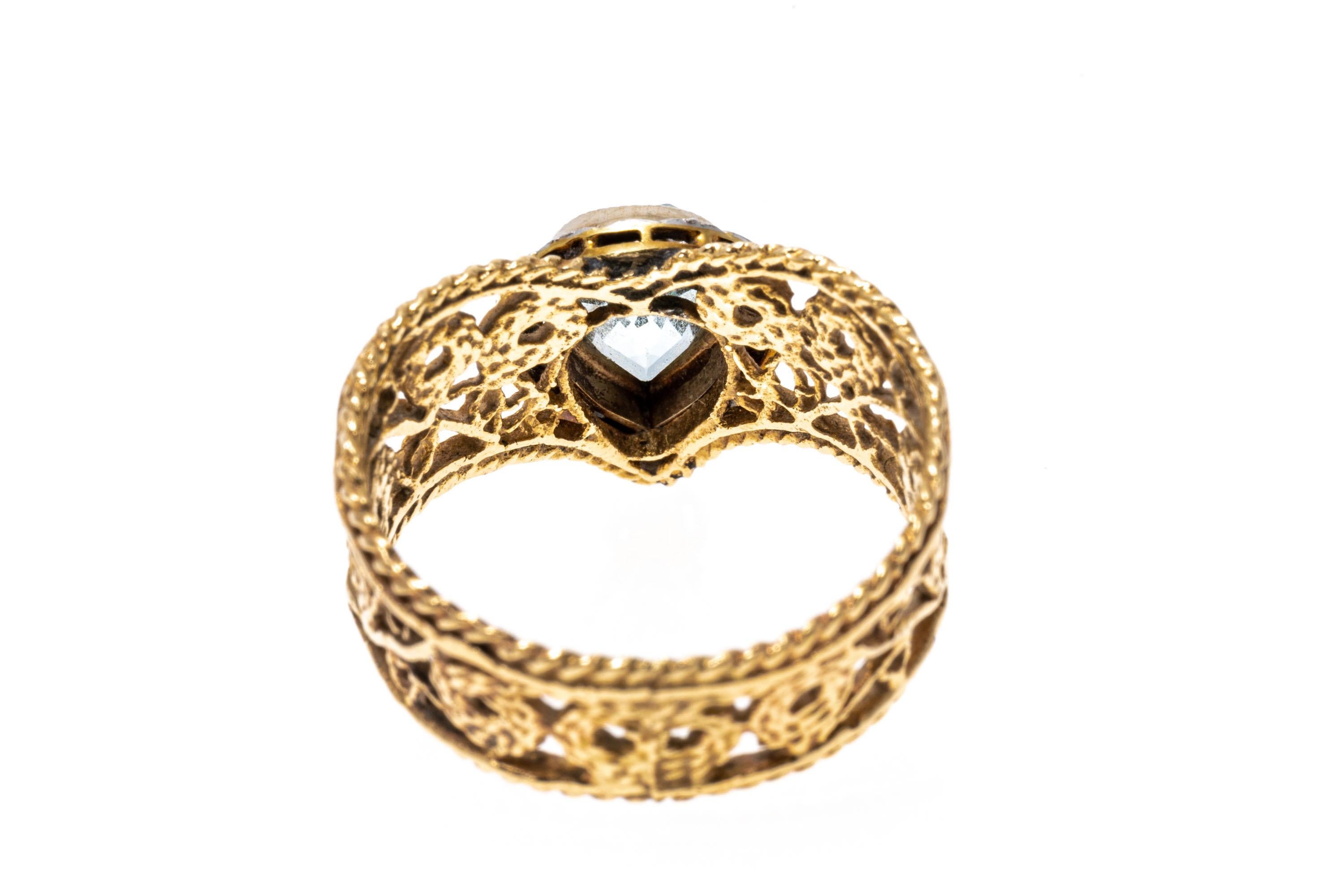Taille poire Bague en or jaune 14k avec aigue-marine et diamant en filigrane 
