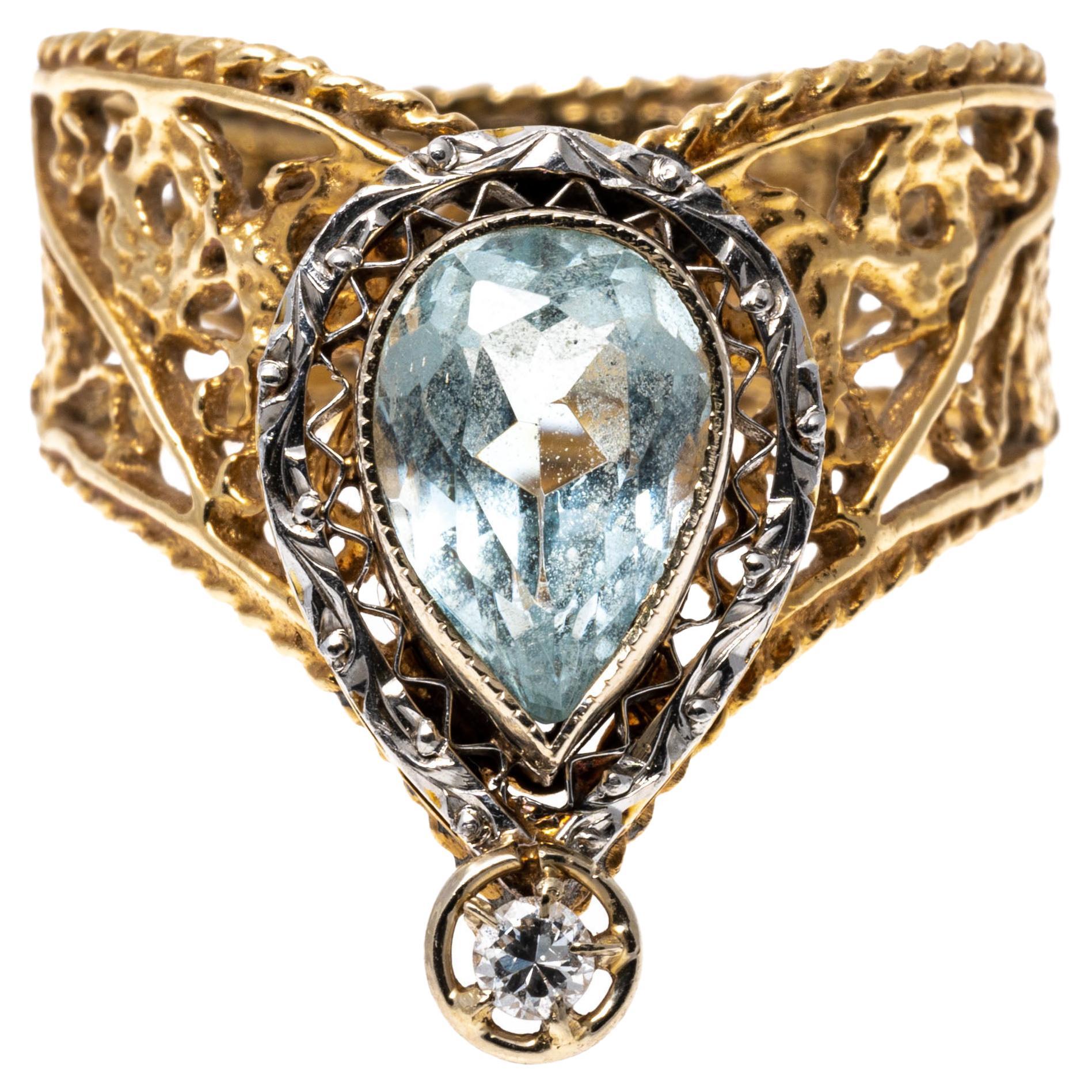 14k Gelbgold Aquamarin Ein filigraner "V"-Ring mit Diamant