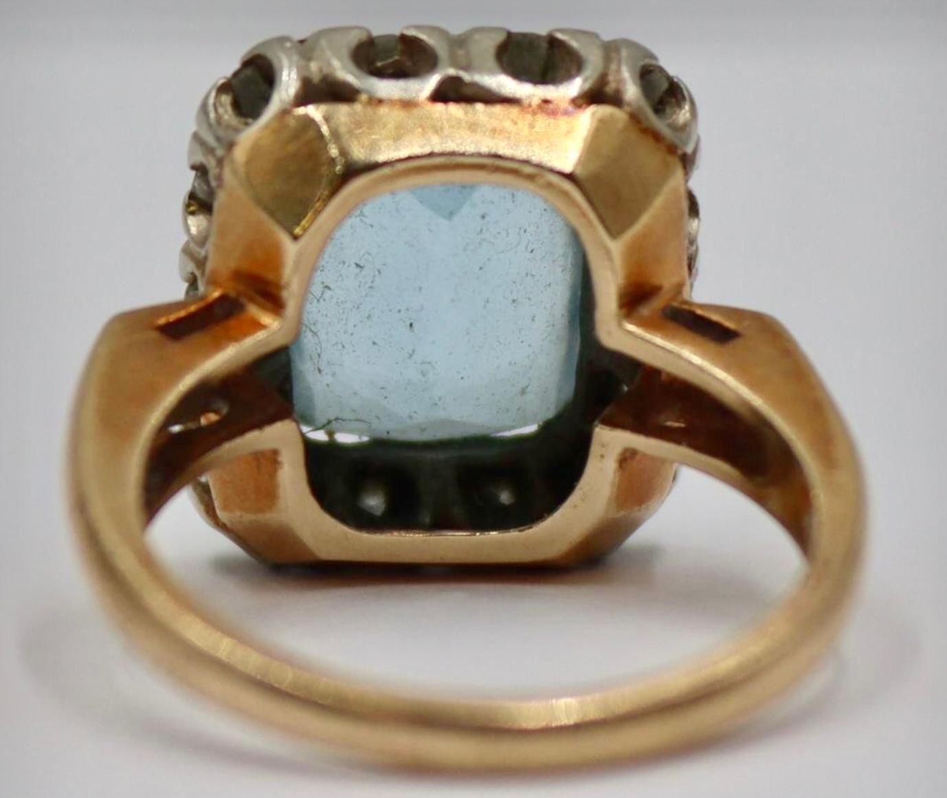 Ring aus 14 Karat Gelbgold mit Aquamarin und Diamanten (Moderne)
