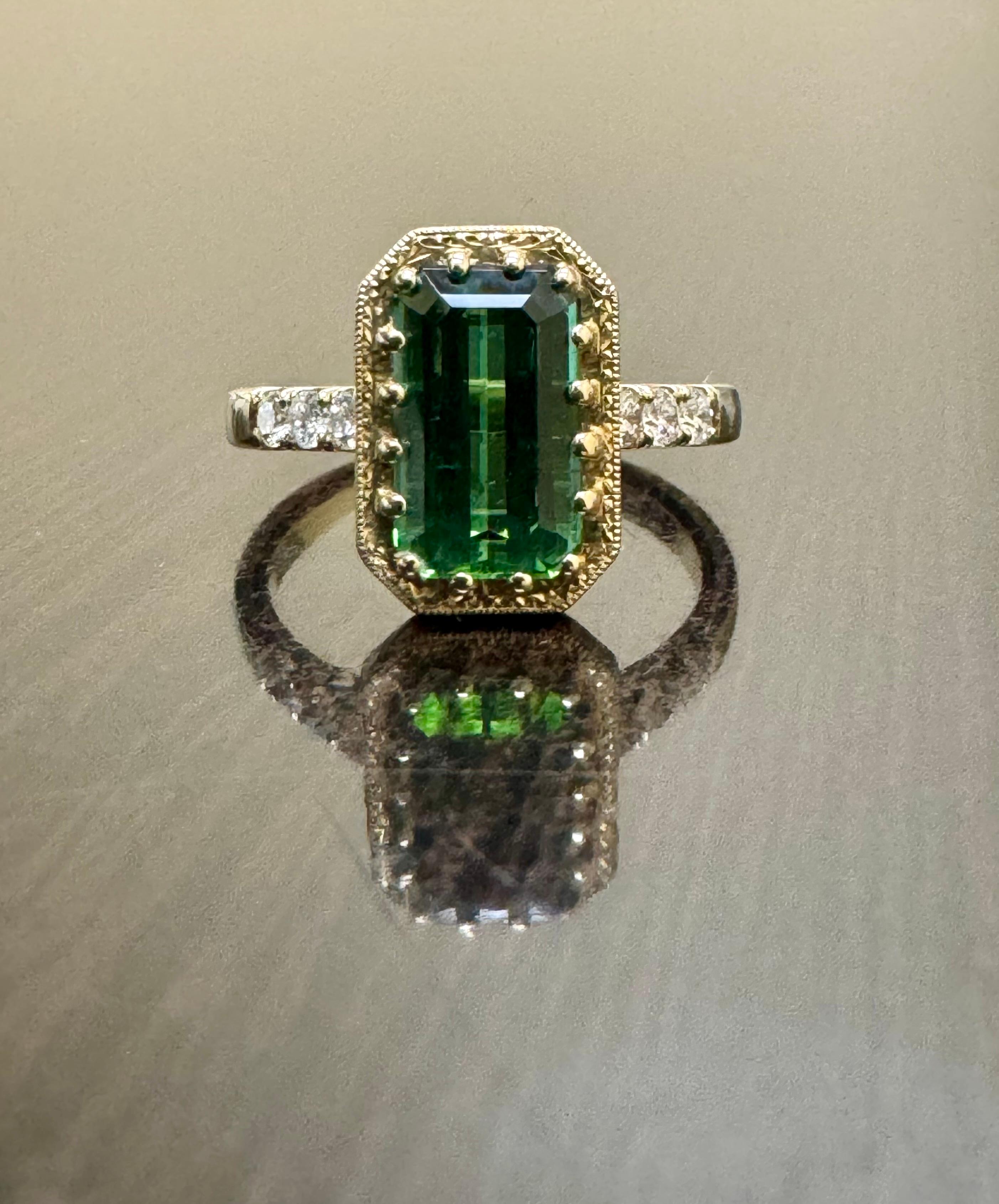 14K Yellow Gold Art Deco Engraved 2.44 Emerald Cut Blue Green Tourmaline Ring For Sale 2